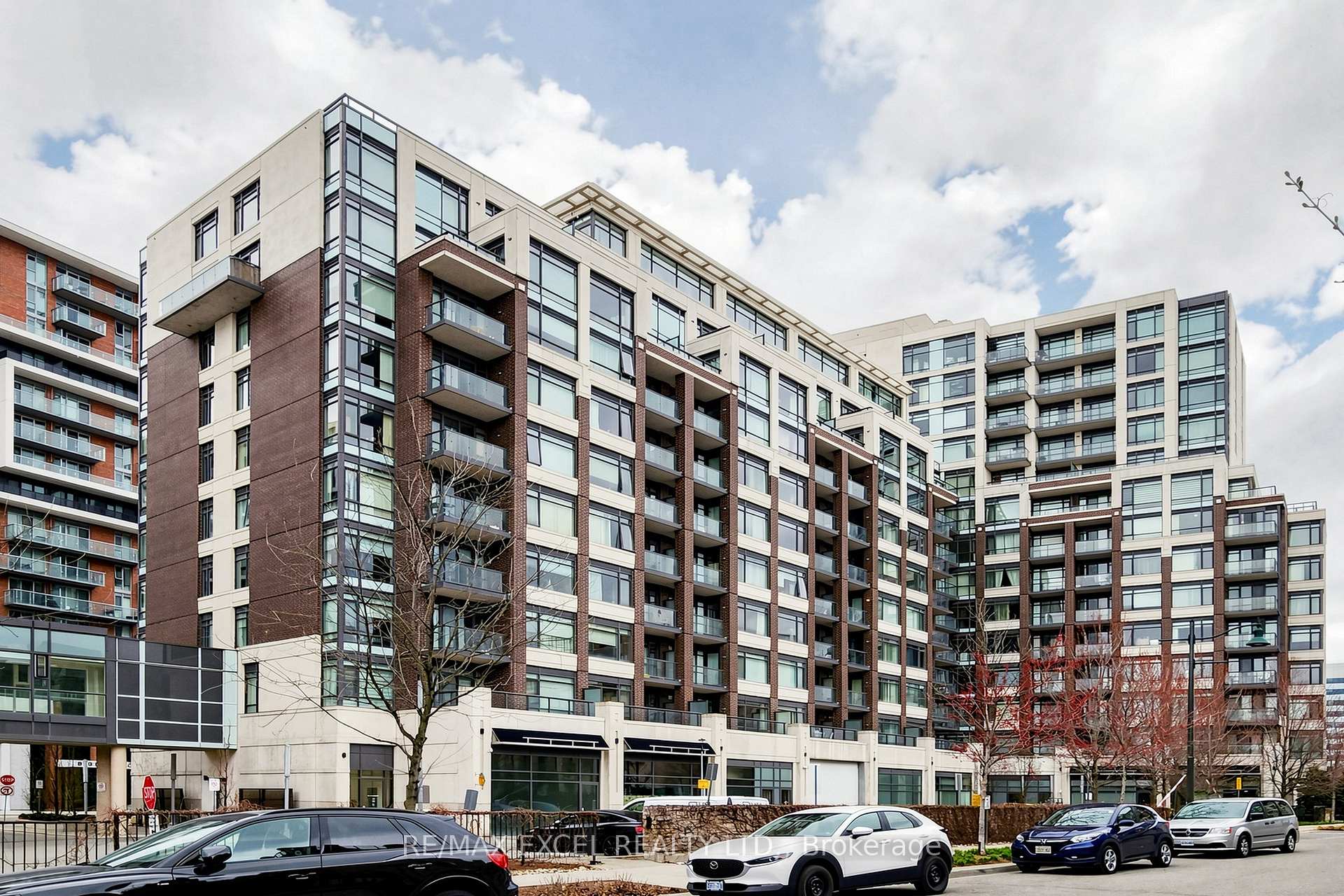 Photo 2 of Unit 416, 8110 Birchmount Road, Markham, Unionville — HOMEH