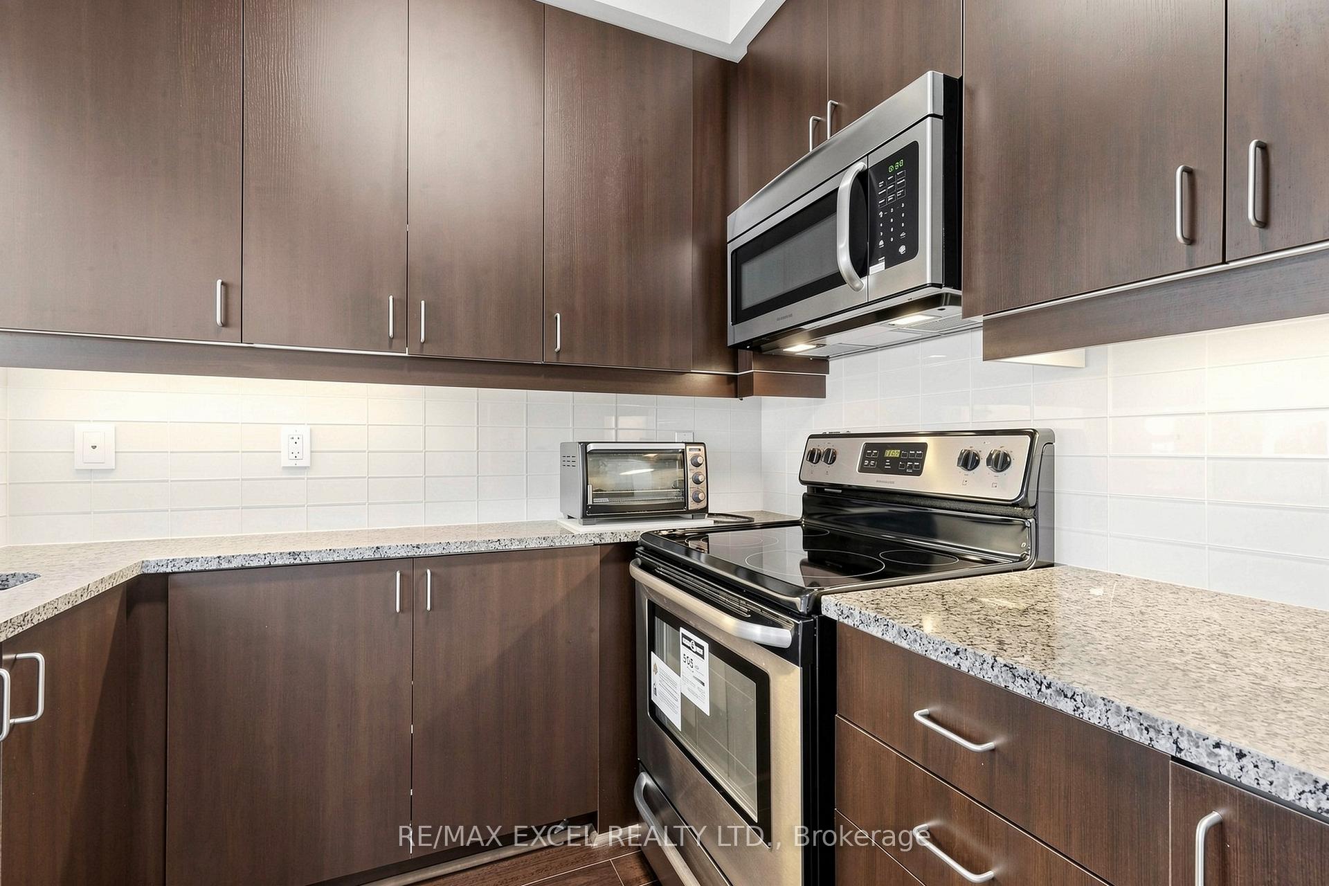 Photo 23 of Unit 416, 8110 Birchmount Road, Markham, Unionville — HOMEH