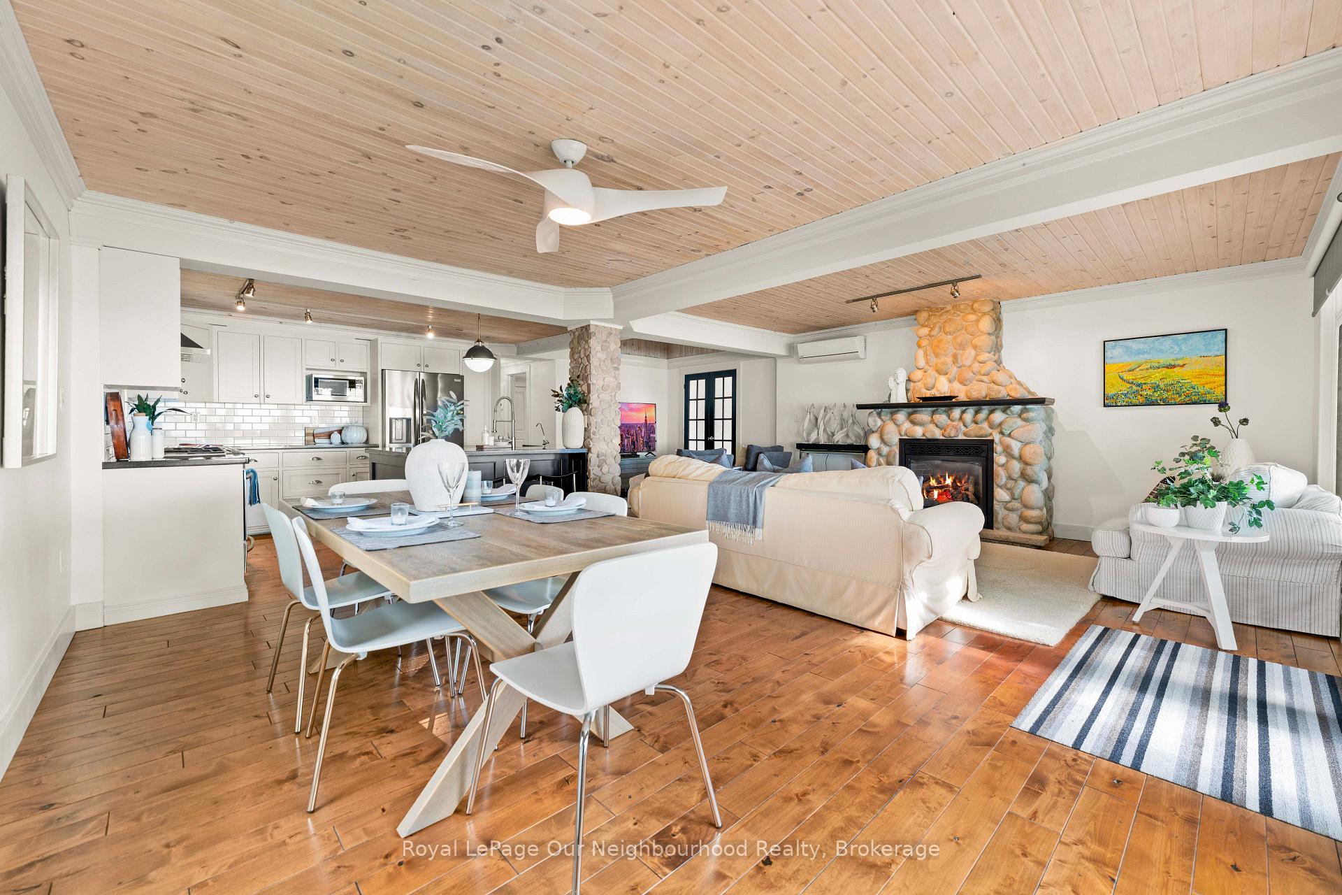 Photo 15 of 121 Cedar Crest Beach Road, Clarington, Bowmanville — HOMEH