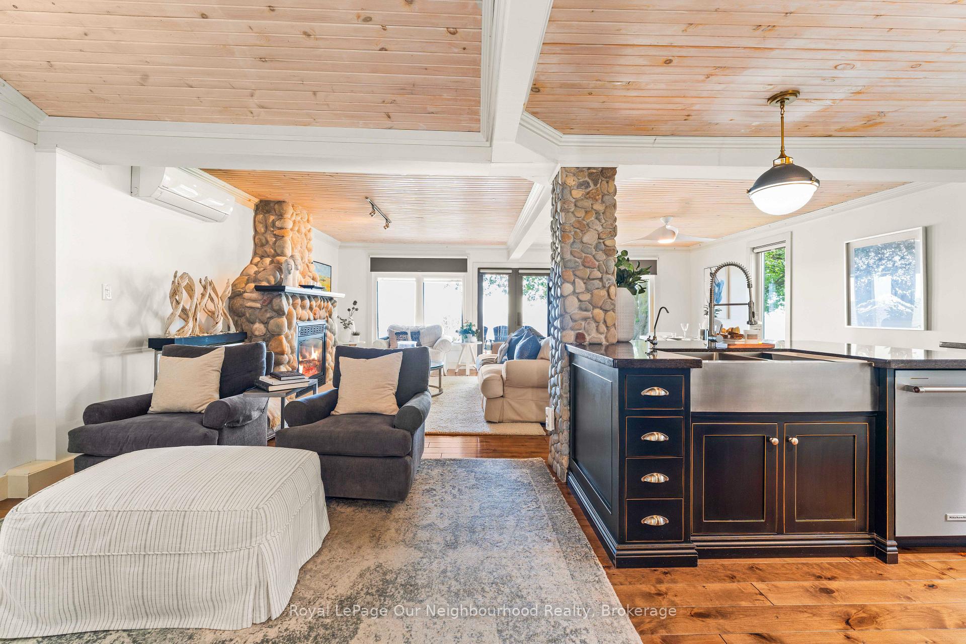Photo 21 of 121 Cedar Crest Beach Road, Clarington, Bowmanville — HOMEH