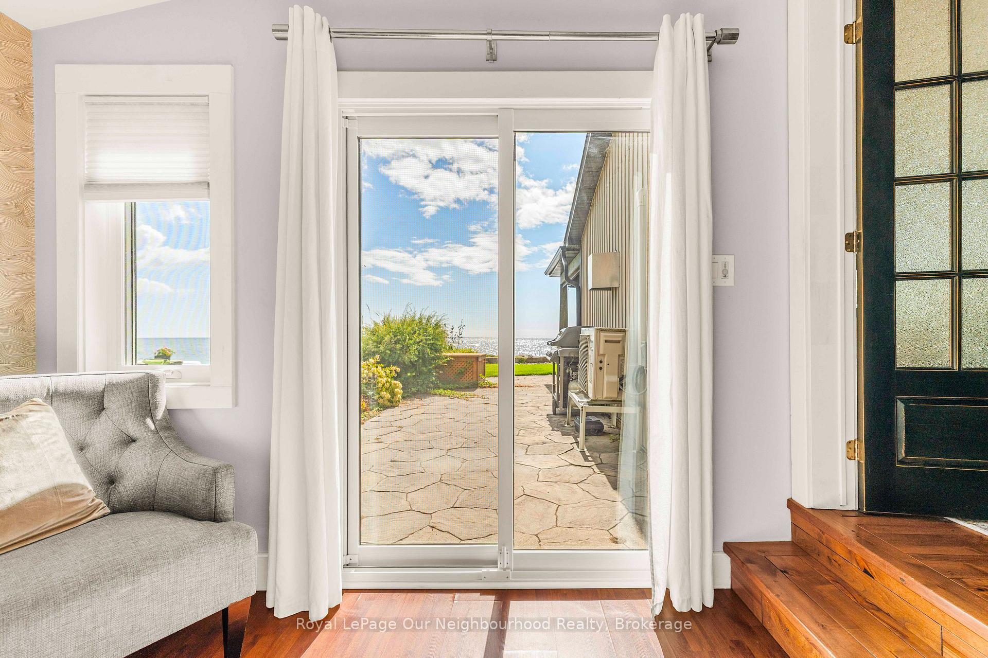 Photo 29 of 121 Cedar Crest Beach Road, Clarington, Bowmanville — HOMEH