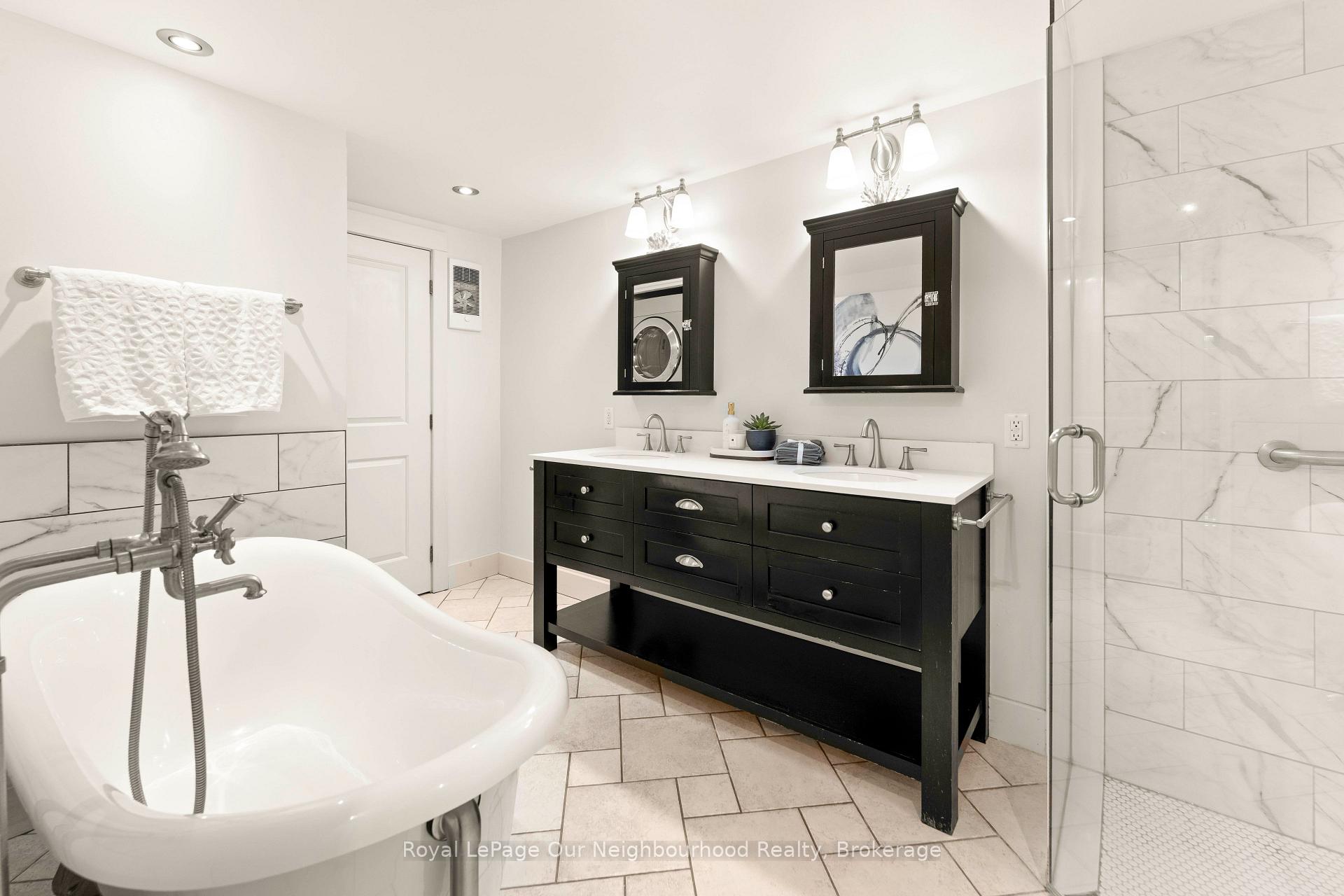 Photo 31 of 121 Cedar Crest Beach Road, Clarington, Bowmanville — HOMEH
