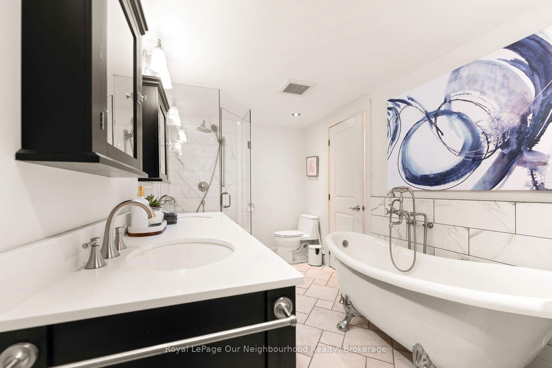 Photo 33 of 121 Cedar Crest Beach Road, Clarington, Bowmanville — HOMEH