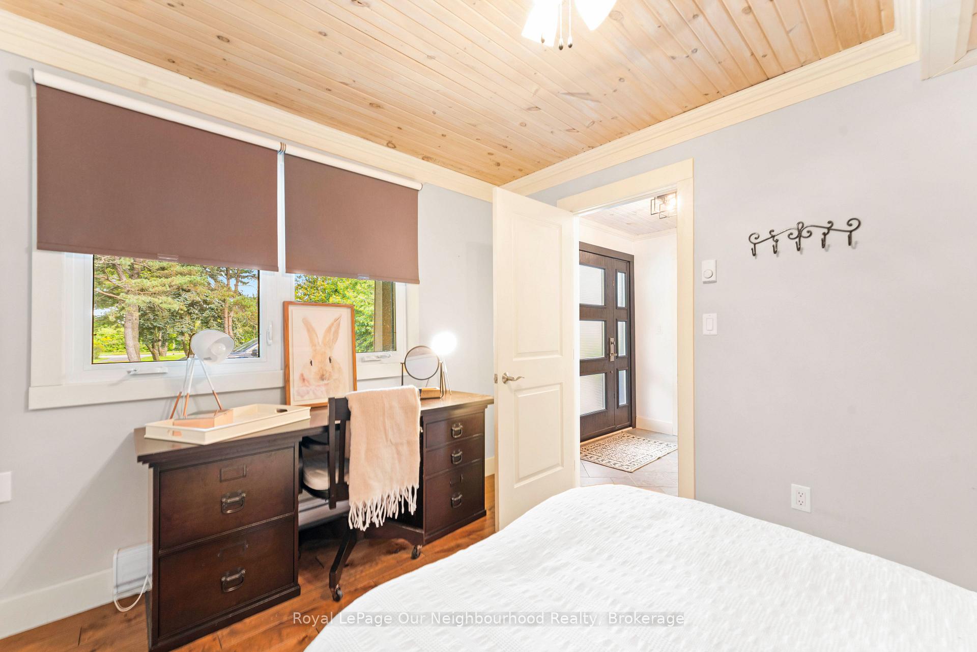 Photo 38 of 121 Cedar Crest Beach Road, Clarington, Bowmanville — HOMEH