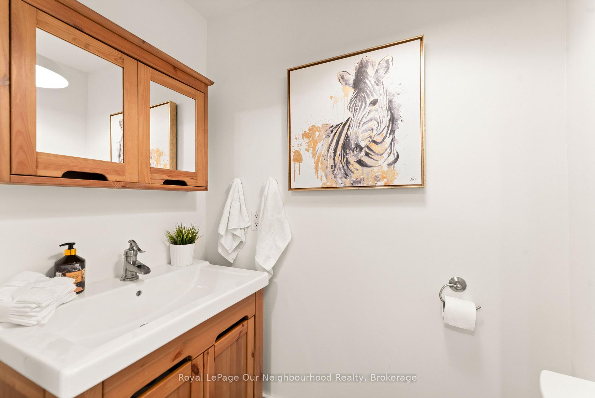 Photo 40 of 121 Cedar Crest Beach Road, Clarington, Bowmanville — HOMEH
