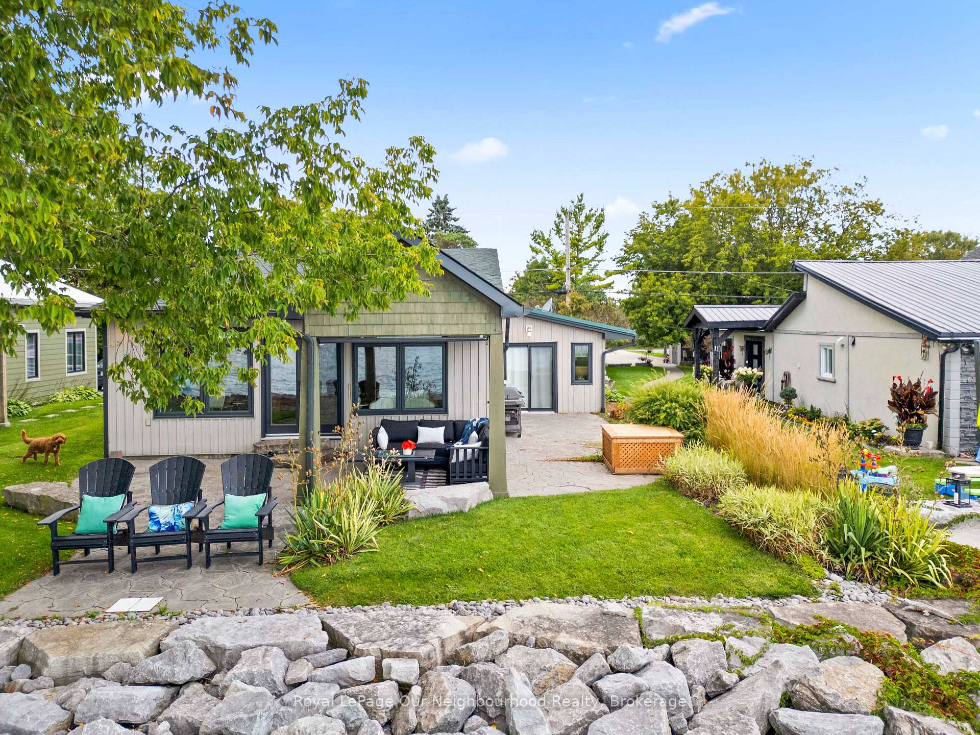 Photo 42 of 121 Cedar Crest Beach Road, Clarington, Bowmanville — HOMEH