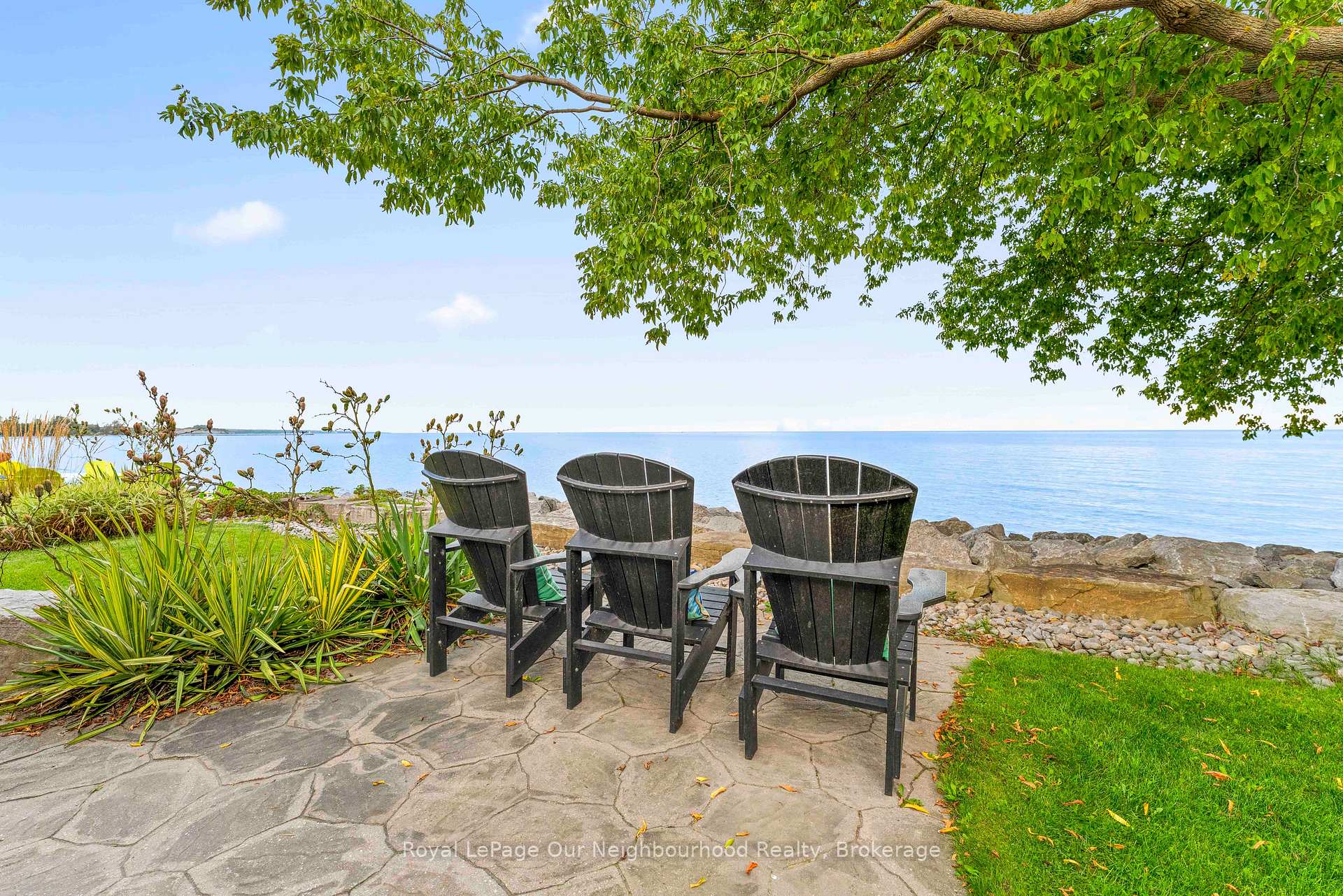 Photo 46 of 121 Cedar Crest Beach Road, Clarington, Bowmanville — HOMEH
