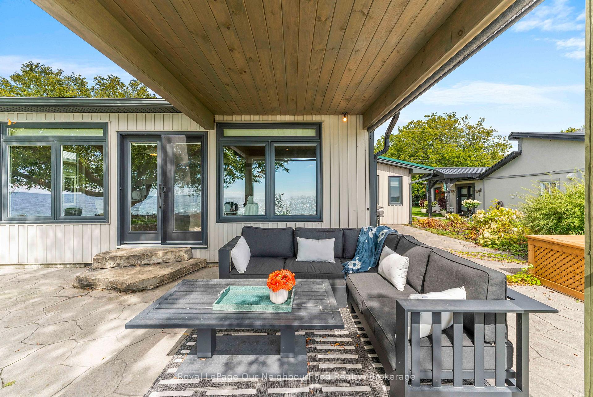 Photo 47 of 121 Cedar Crest Beach Road, Clarington, Bowmanville — HOMEH