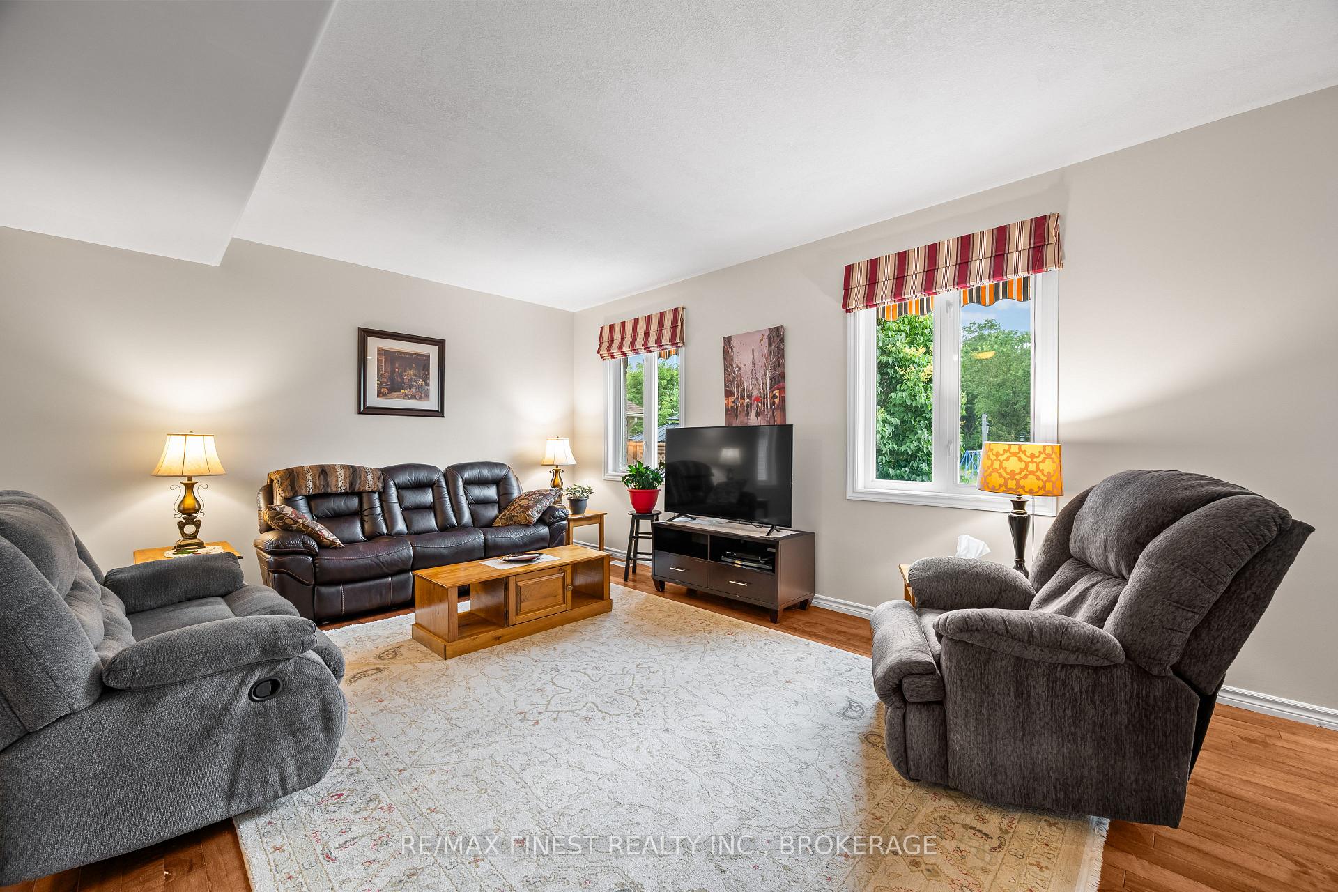 Photo 8 of 106 Macdougall Drive, Loyalist, Amherstview — HOMEH