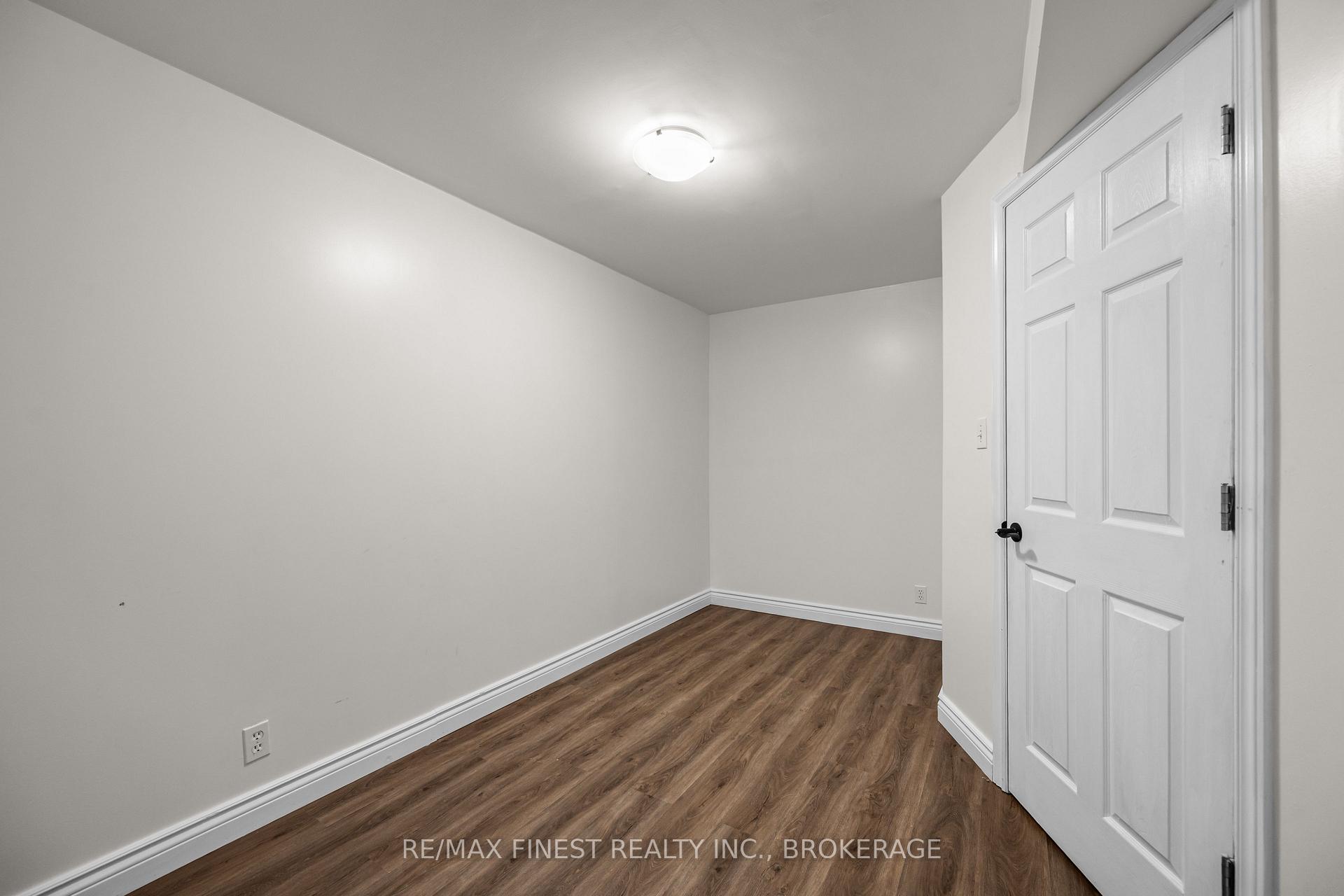 Photo 33 of 106 Macdougall Drive, Loyalist, Amherstview — HOMEH