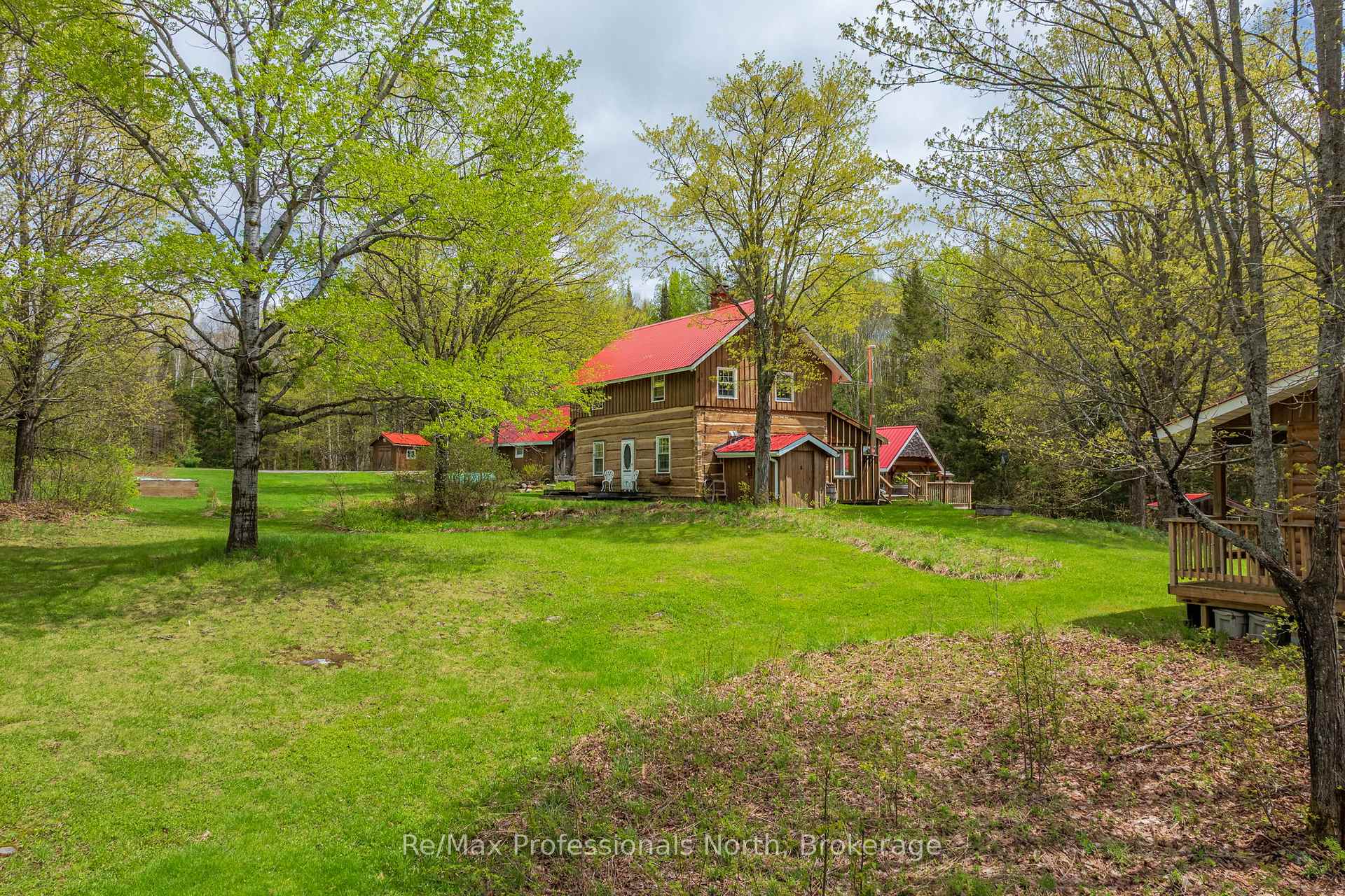 Photo 2 of 3569 Chetwynd Road, Kearney, Proudfoot — HOMEH