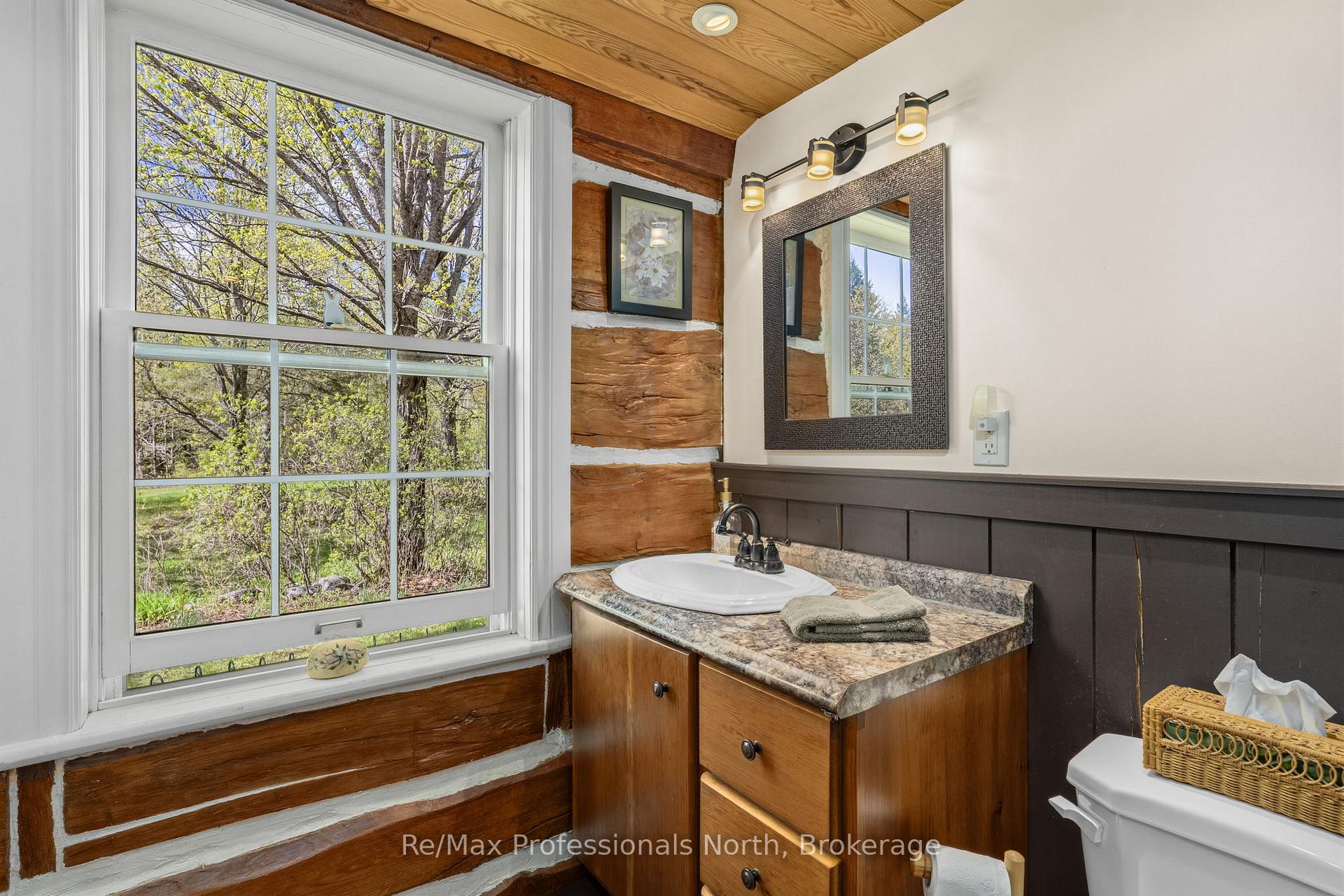 Photo 17 of 3569 Chetwynd Road, Kearney, Proudfoot — HOMEH