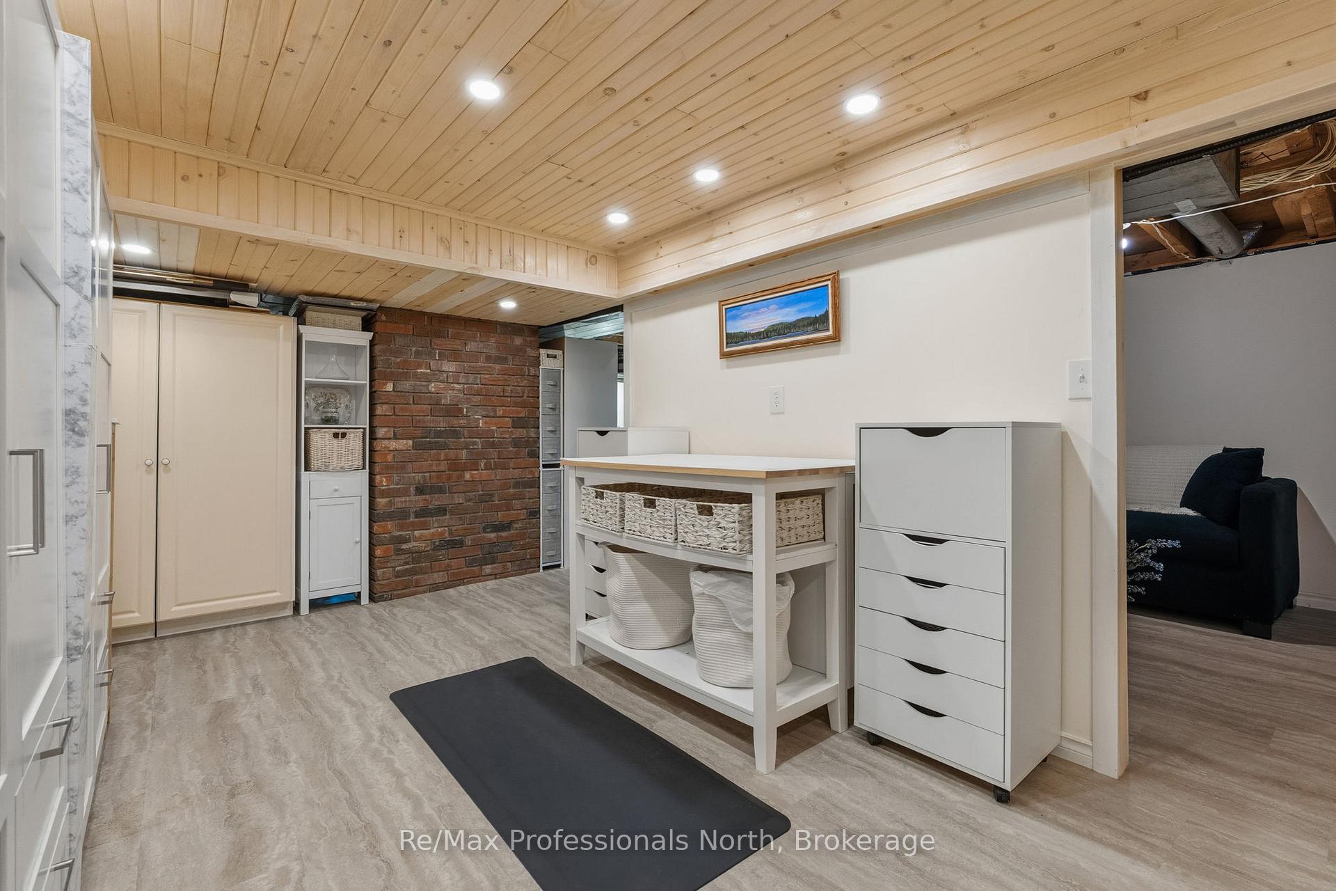 Photo 24 of 3569 Chetwynd Road, Kearney, Proudfoot — HOMEH
