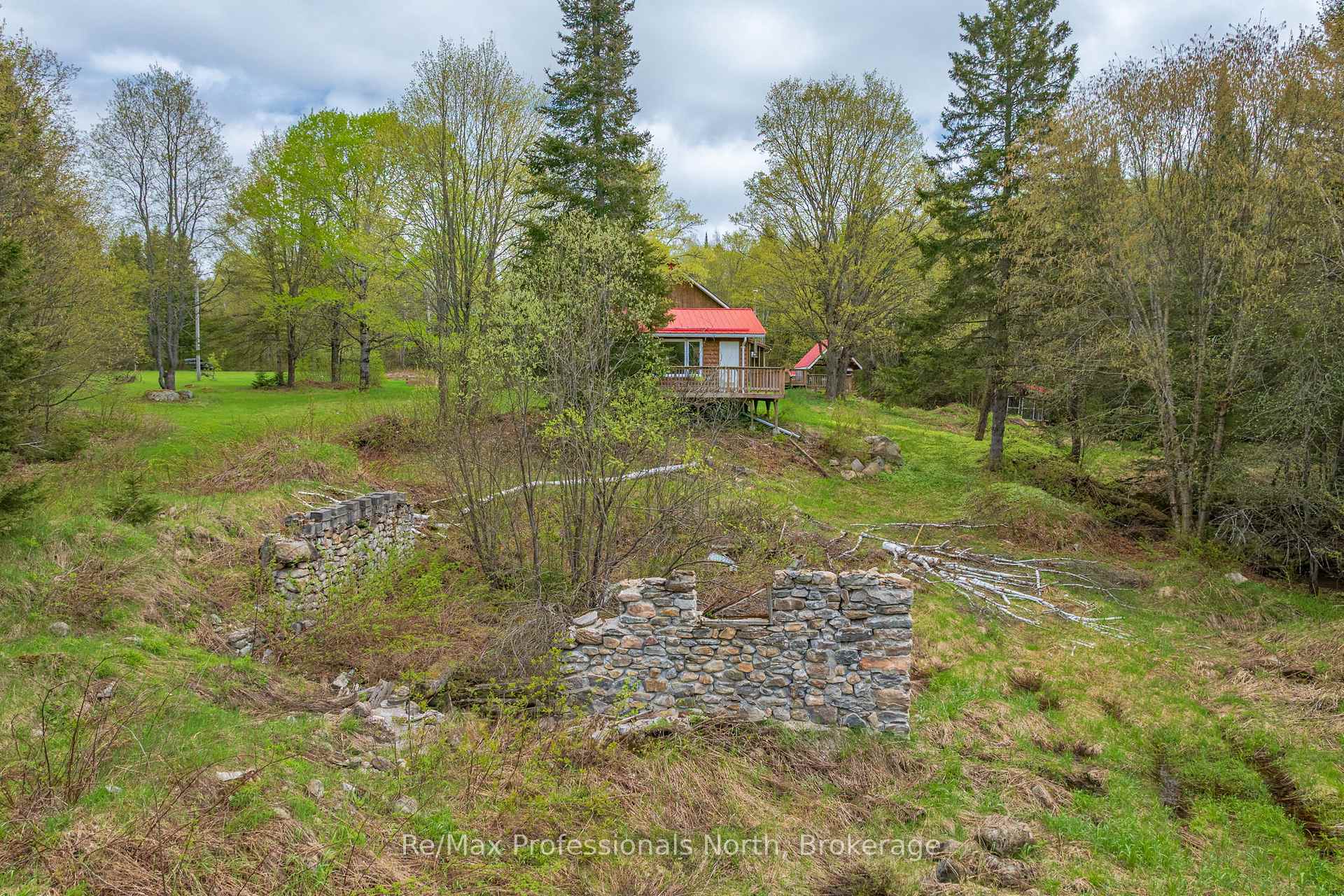 Photo 34 of 3569 Chetwynd Road, Kearney, Proudfoot — HOMEH