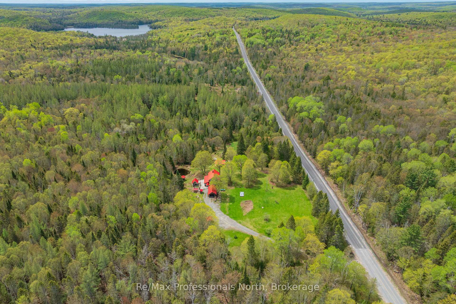Photo 39 of 3569 Chetwynd Road, Kearney, Proudfoot — HOMEH