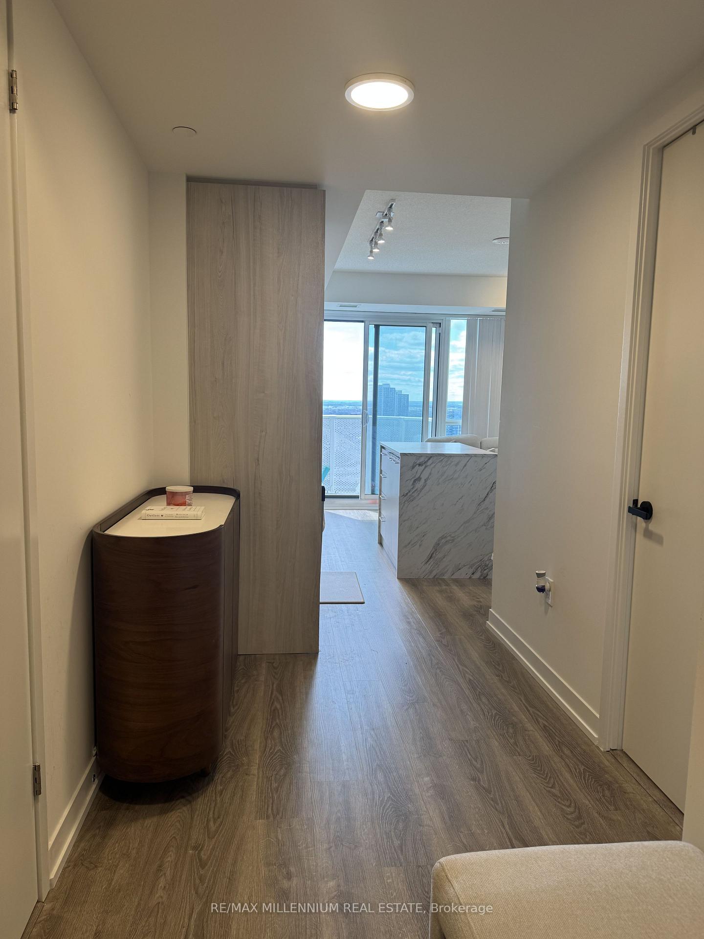 Photo 4 of Unit 3011, 195 Commerce Street, Vaughan, Vaughan Corporate Centre — HOMEH