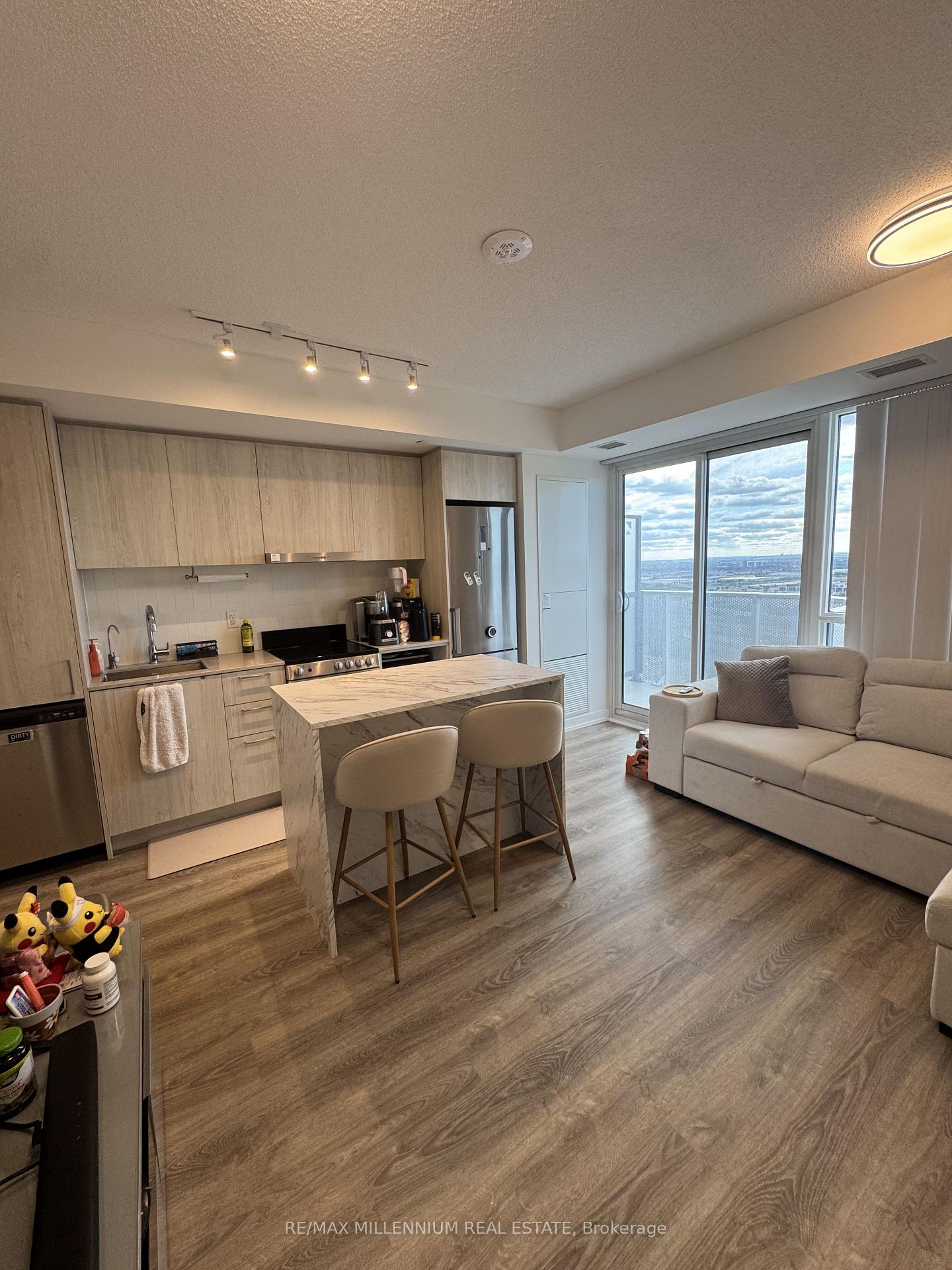 Photo 6 of Unit 3011, 195 Commerce Street, Vaughan, Vaughan Corporate Centre — HOMEH