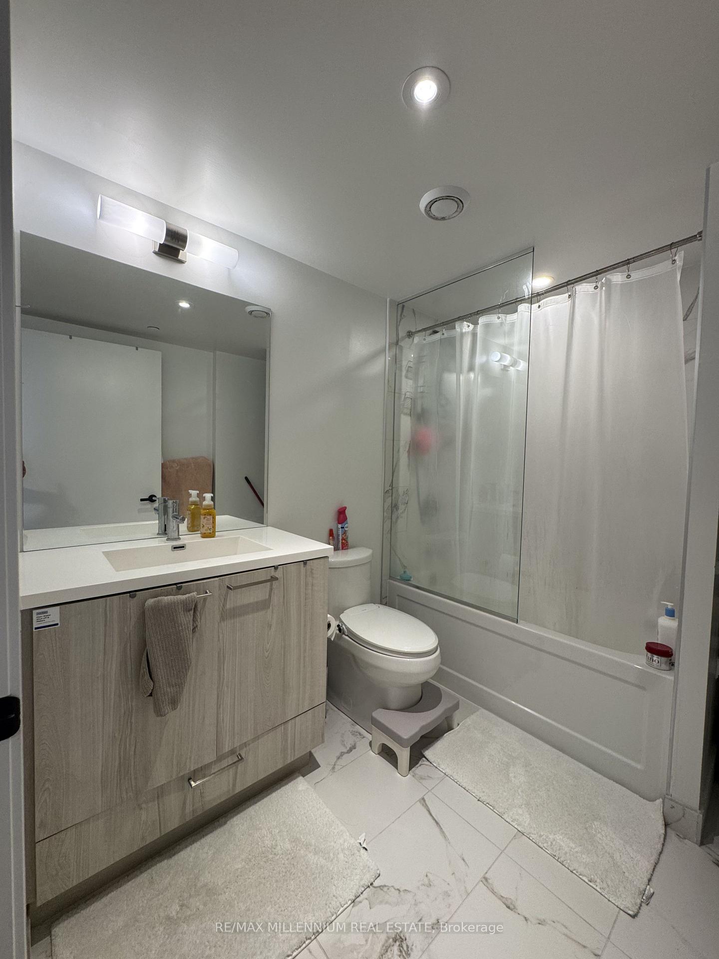 Photo 9 of Unit 3011, 195 Commerce Street, Vaughan, Vaughan Corporate Centre — HOMEH