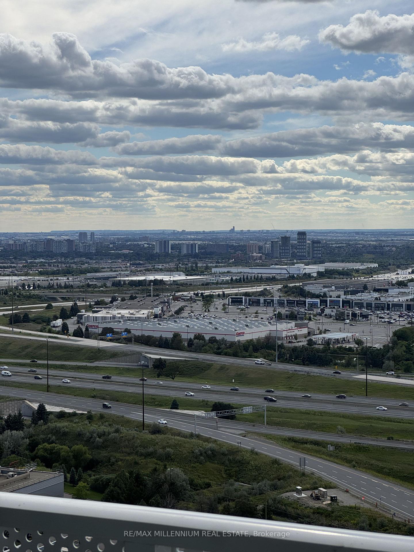 Photo 13 of Unit 3011, 195 Commerce Street, Vaughan, Vaughan Corporate Centre — HOMEH