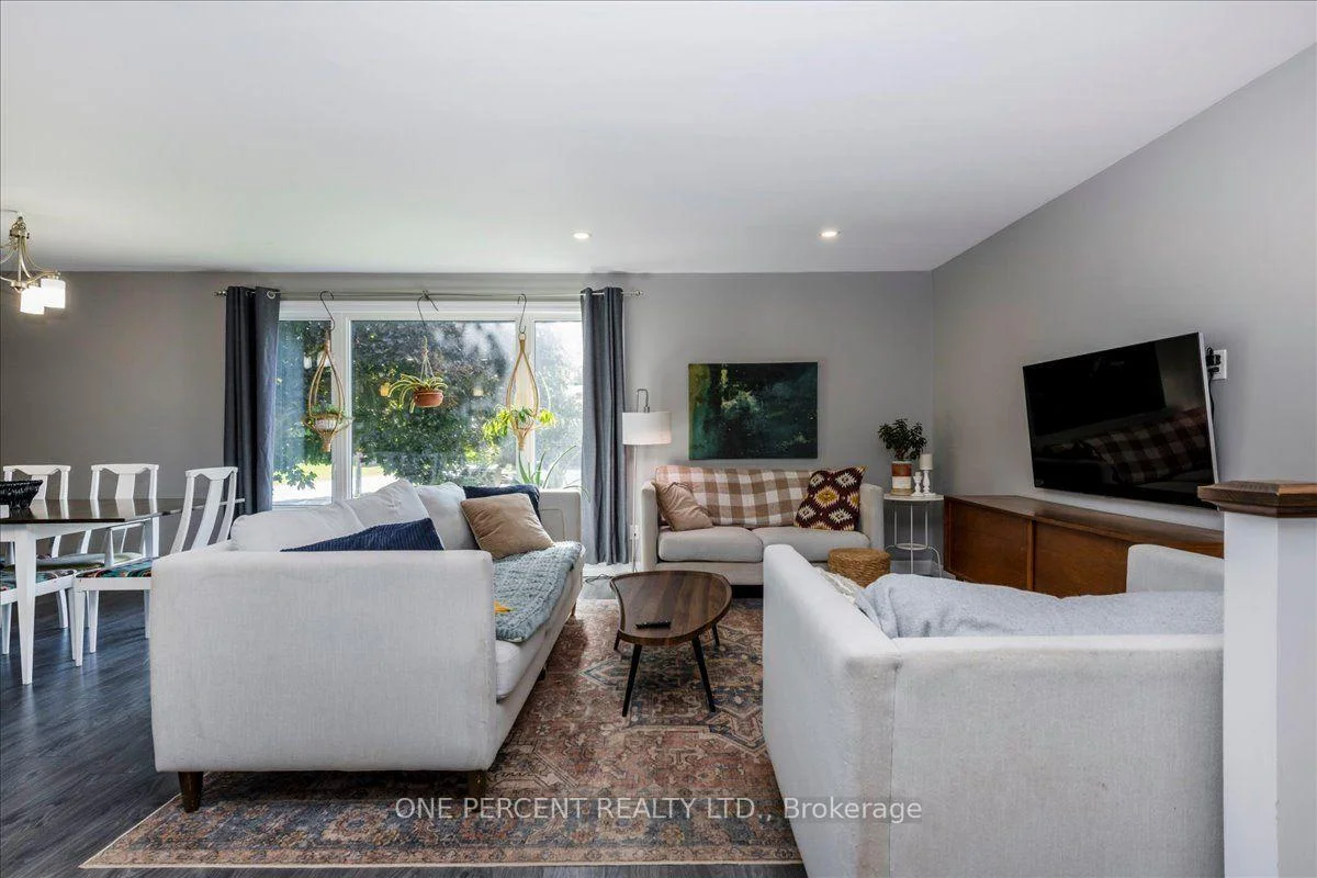 Photo 6 of 25 Bertram Drive, Springwater, Elmvale — HOMEH
