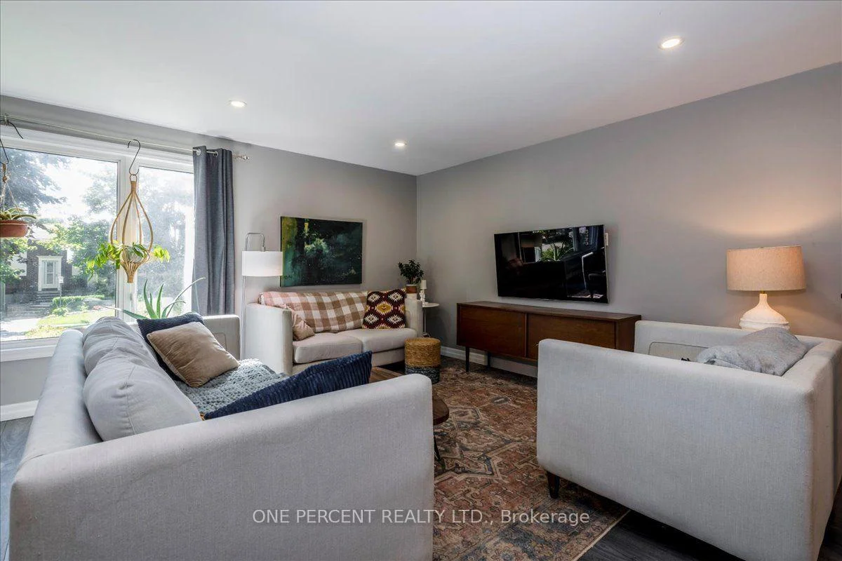 Photo 7 of 25 Bertram Drive, Springwater, Elmvale — HOMEH