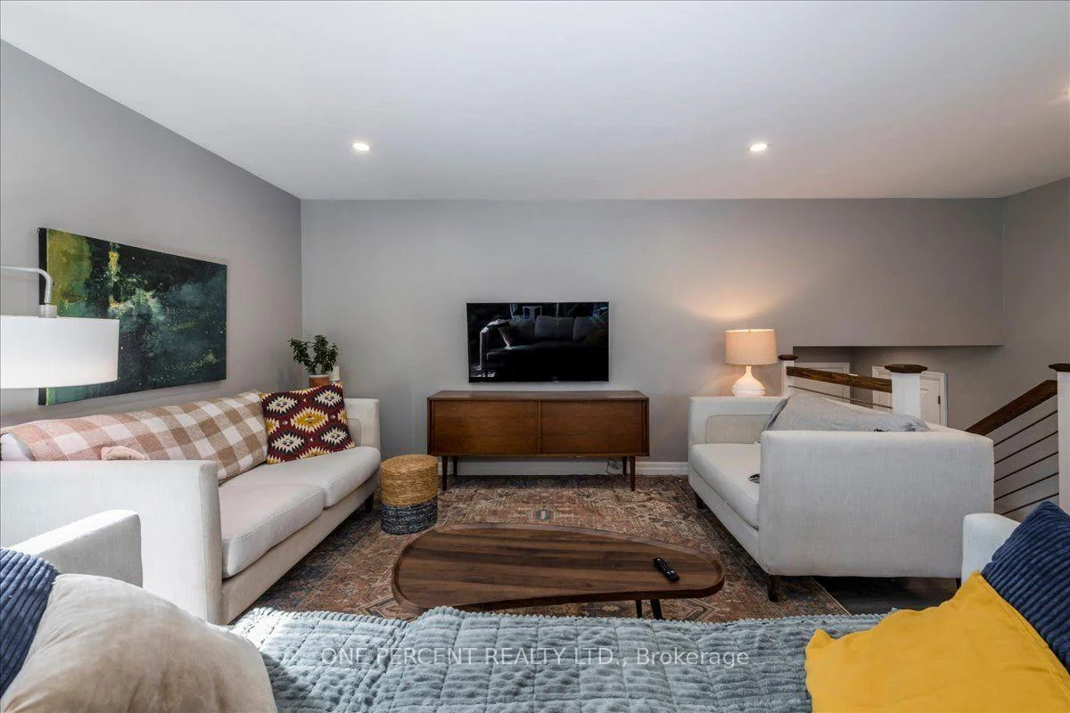 Photo 8 of 25 Bertram Drive, Springwater, Elmvale — HOMEH
