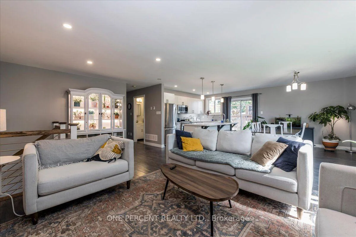 Photo 9 of 25 Bertram Drive, Springwater, Elmvale — HOMEH