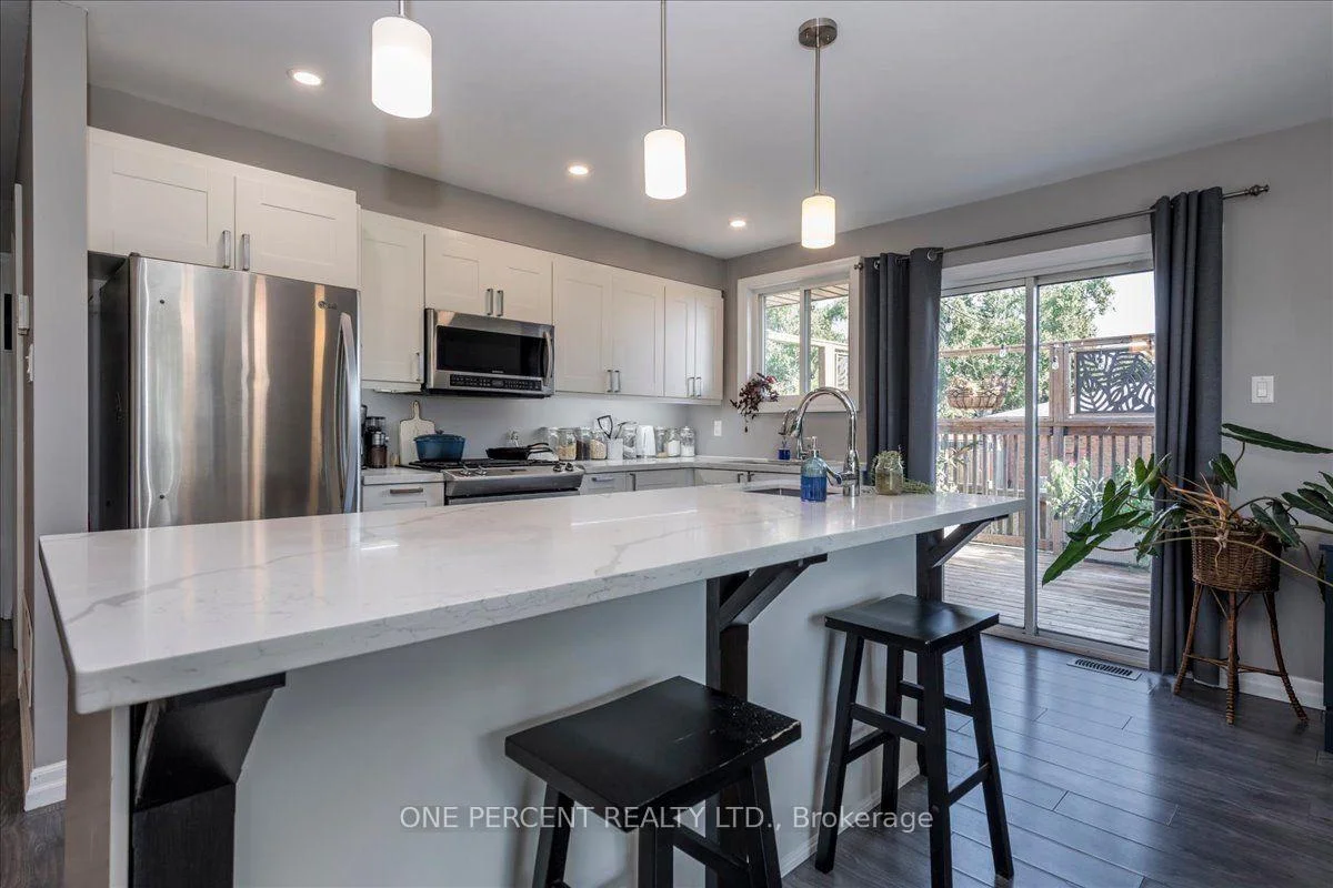 Photo 12 of 25 Bertram Drive, Springwater, Elmvale — HOMEH