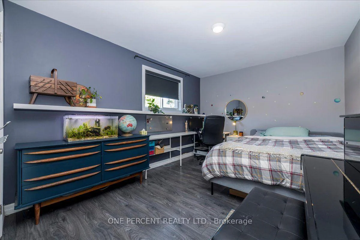 Photo 21 of 25 Bertram Drive, Springwater, Elmvale — HOMEH