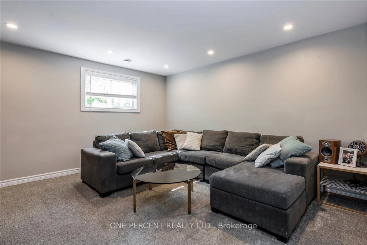 Photo 26 of 25 Bertram Drive, Springwater, Elmvale — HOMEH
