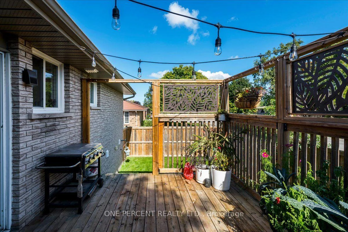 Photo 32 of 25 Bertram Drive, Springwater, Elmvale — HOMEH