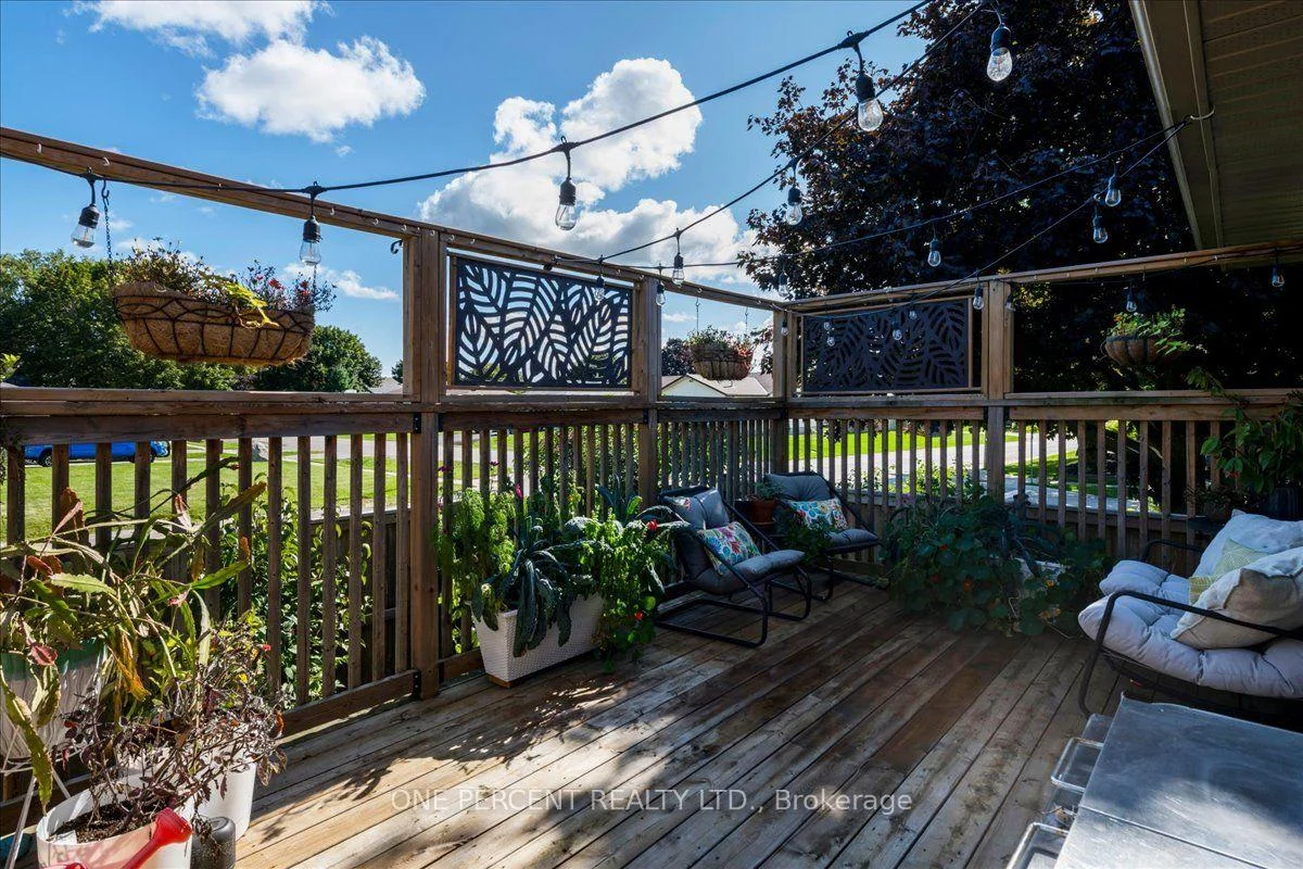 Photo 33 of 25 Bertram Drive, Springwater, Elmvale — HOMEH