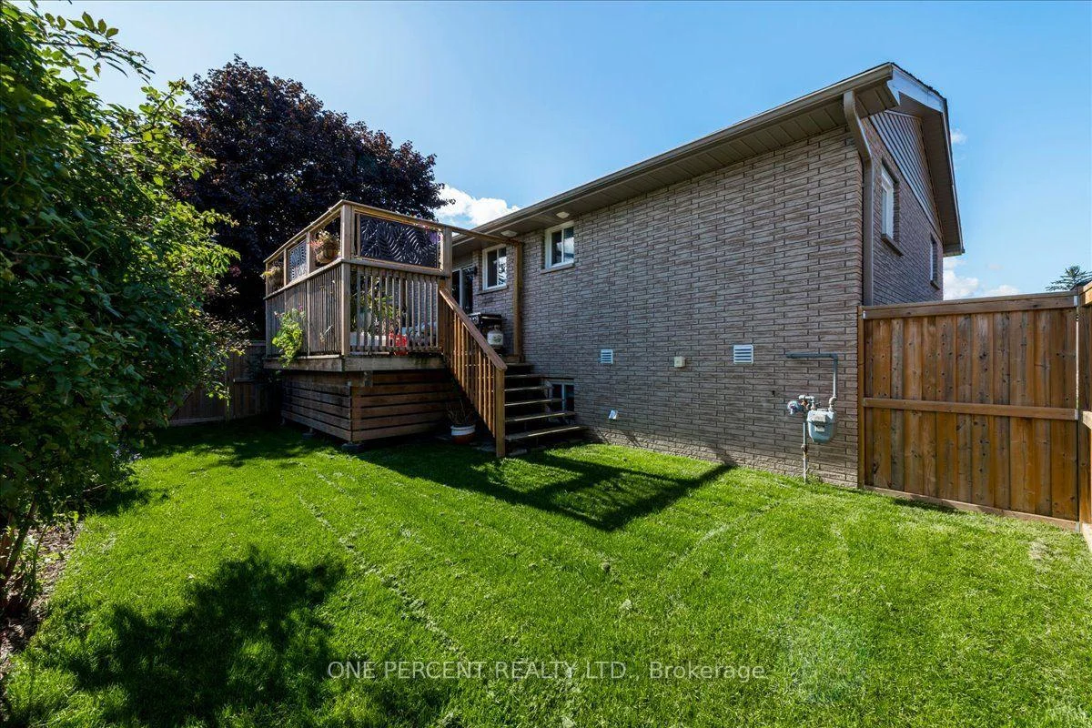 Photo 35 of 25 Bertram Drive, Springwater, Elmvale — HOMEH