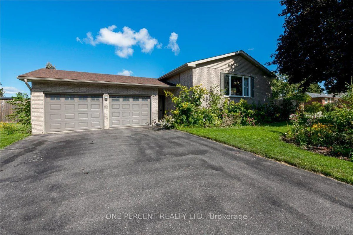 Photo 37 of 25 Bertram Drive, Springwater, Elmvale — HOMEH