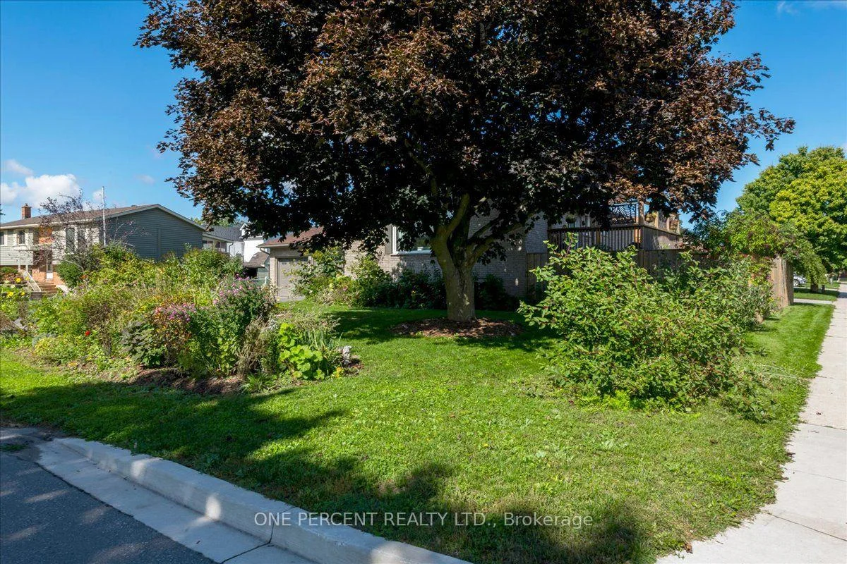 Photo 38 of 25 Bertram Drive, Springwater, Elmvale — HOMEH