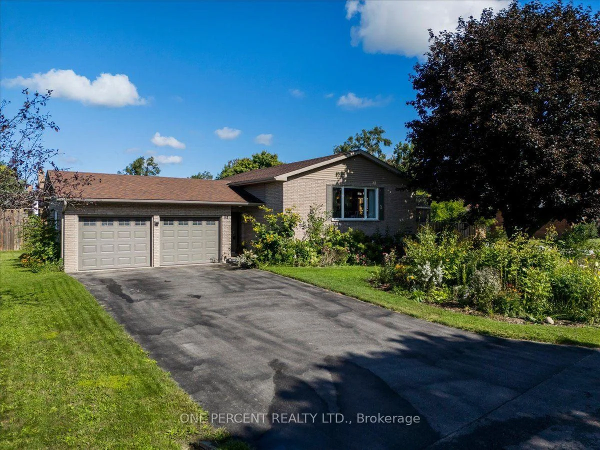 Photo 39 of 25 Bertram Drive, Springwater, Elmvale — HOMEH