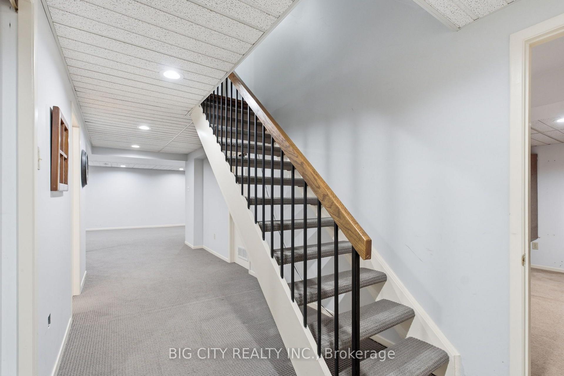 Photo 23 of 74 Chiefswood Square, Scarborough, Steeles — HOMEH