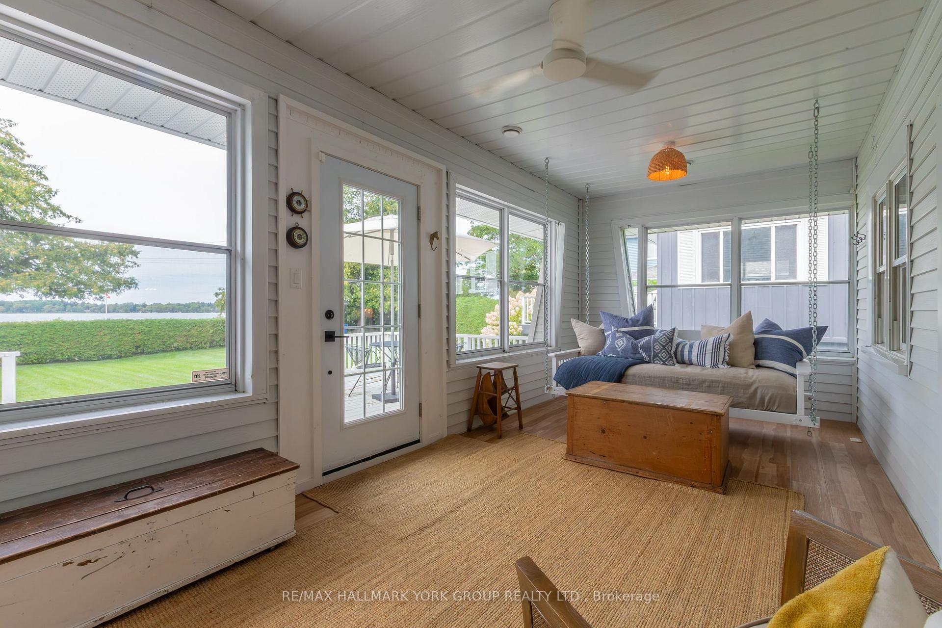 Photo 8 of 913 Lake Drive N, Georgina, Historic Lakeshore Communities — HOMEH