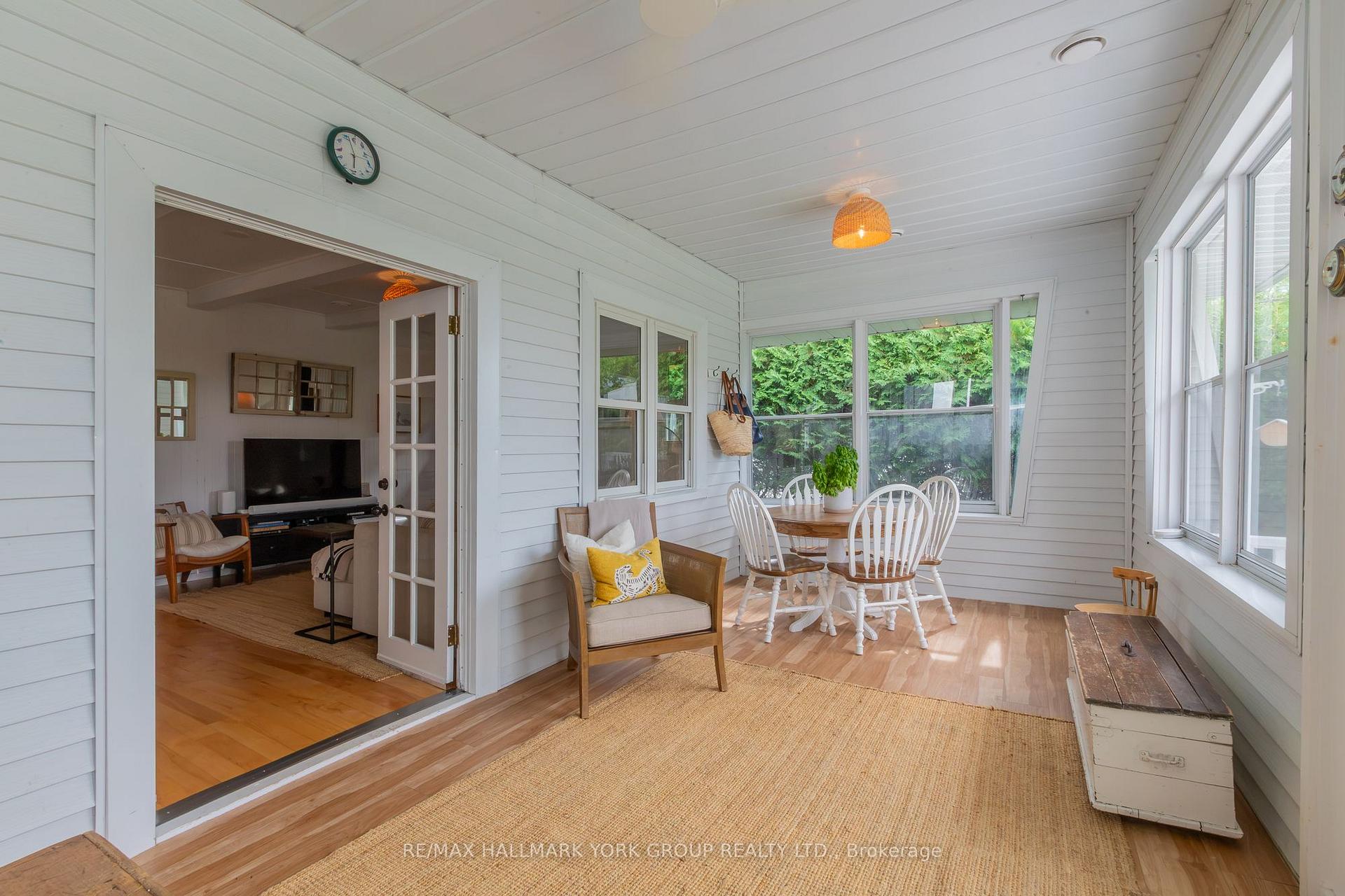 Photo 10 of 913 Lake Drive N, Georgina, Historic Lakeshore Communities — HOMEH