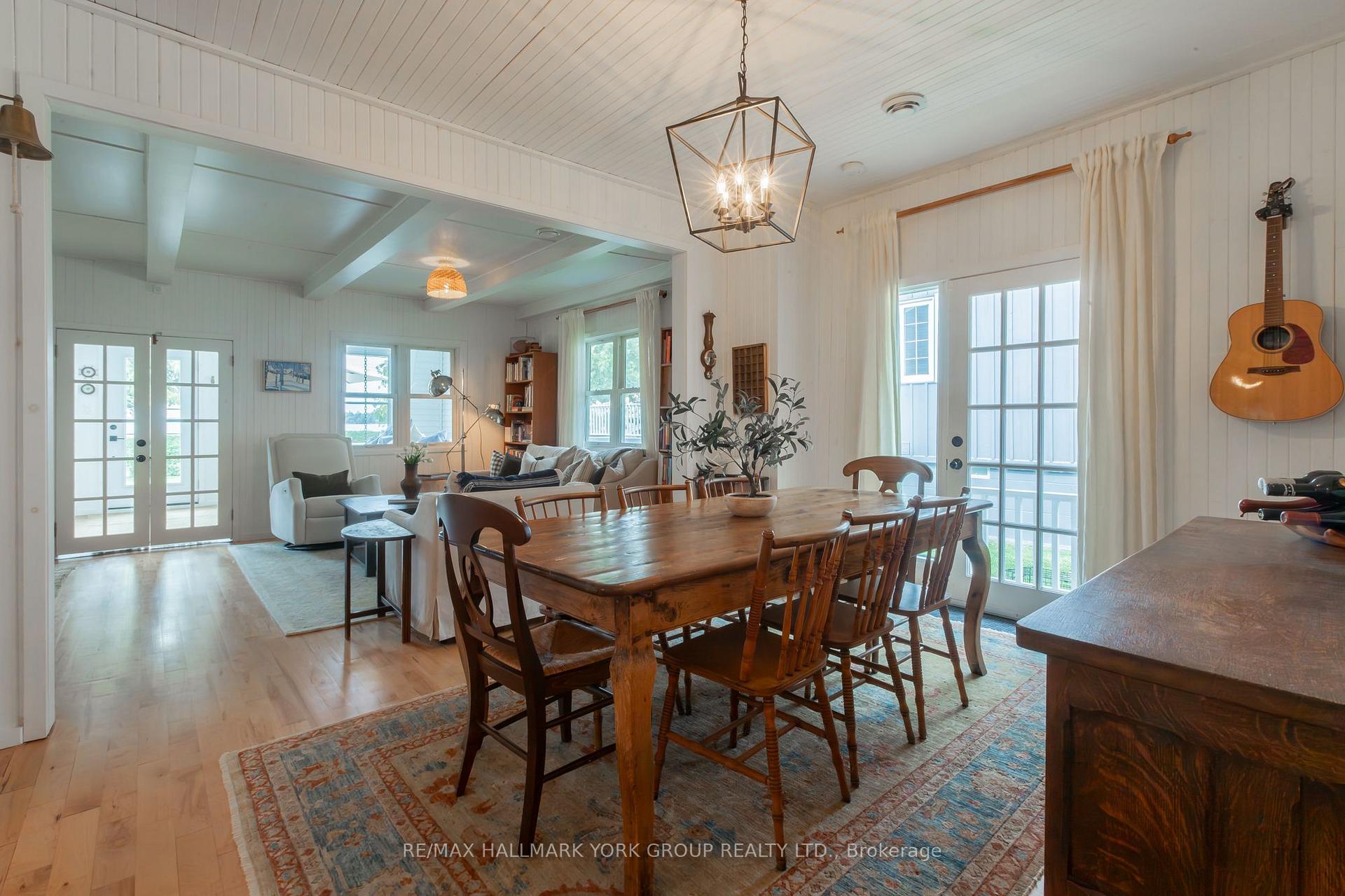 Photo 16 of 913 Lake Drive N, Georgina, Historic Lakeshore Communities — HOMEH