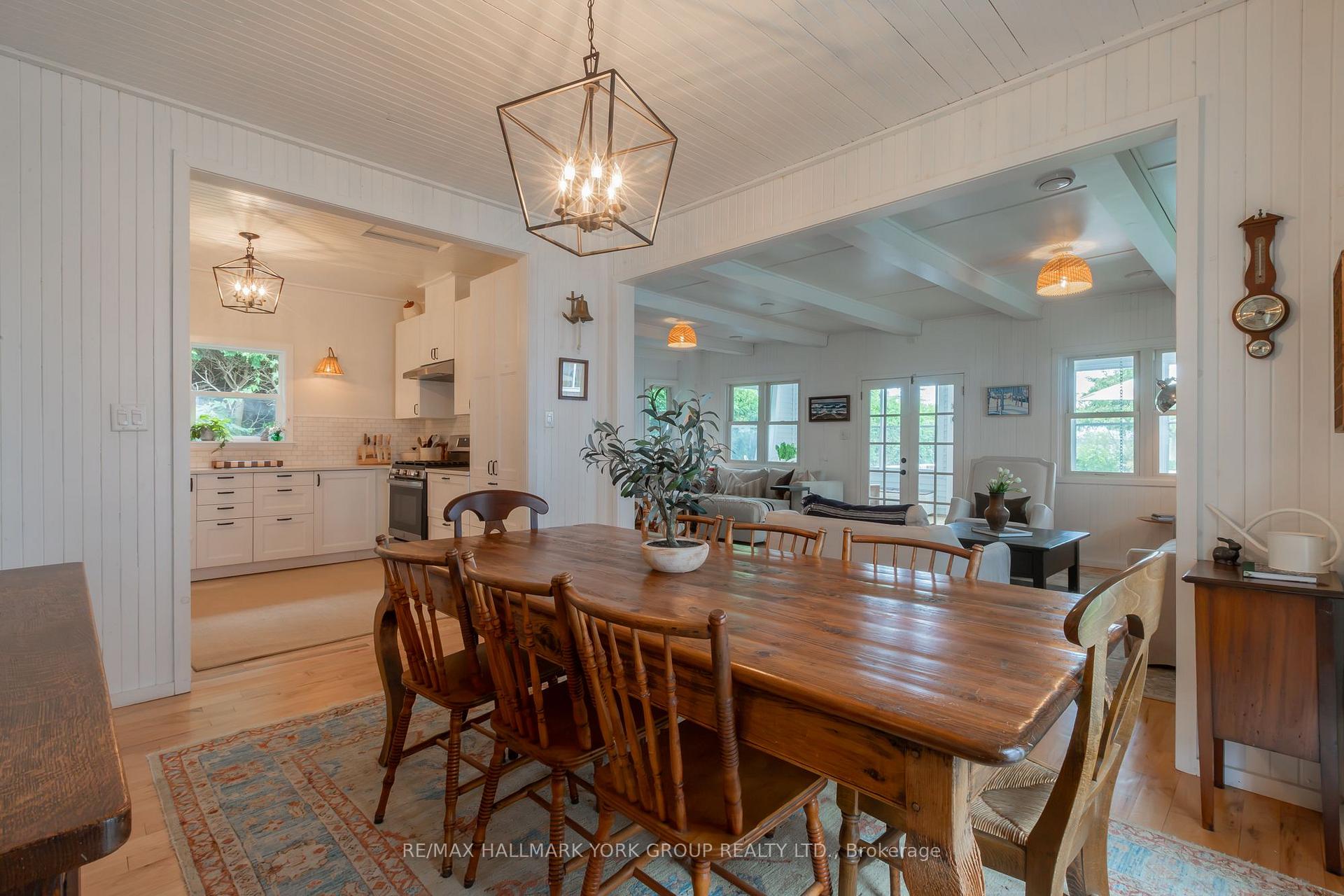 Photo 17 of 913 Lake Drive N, Georgina, Historic Lakeshore Communities — HOMEH
