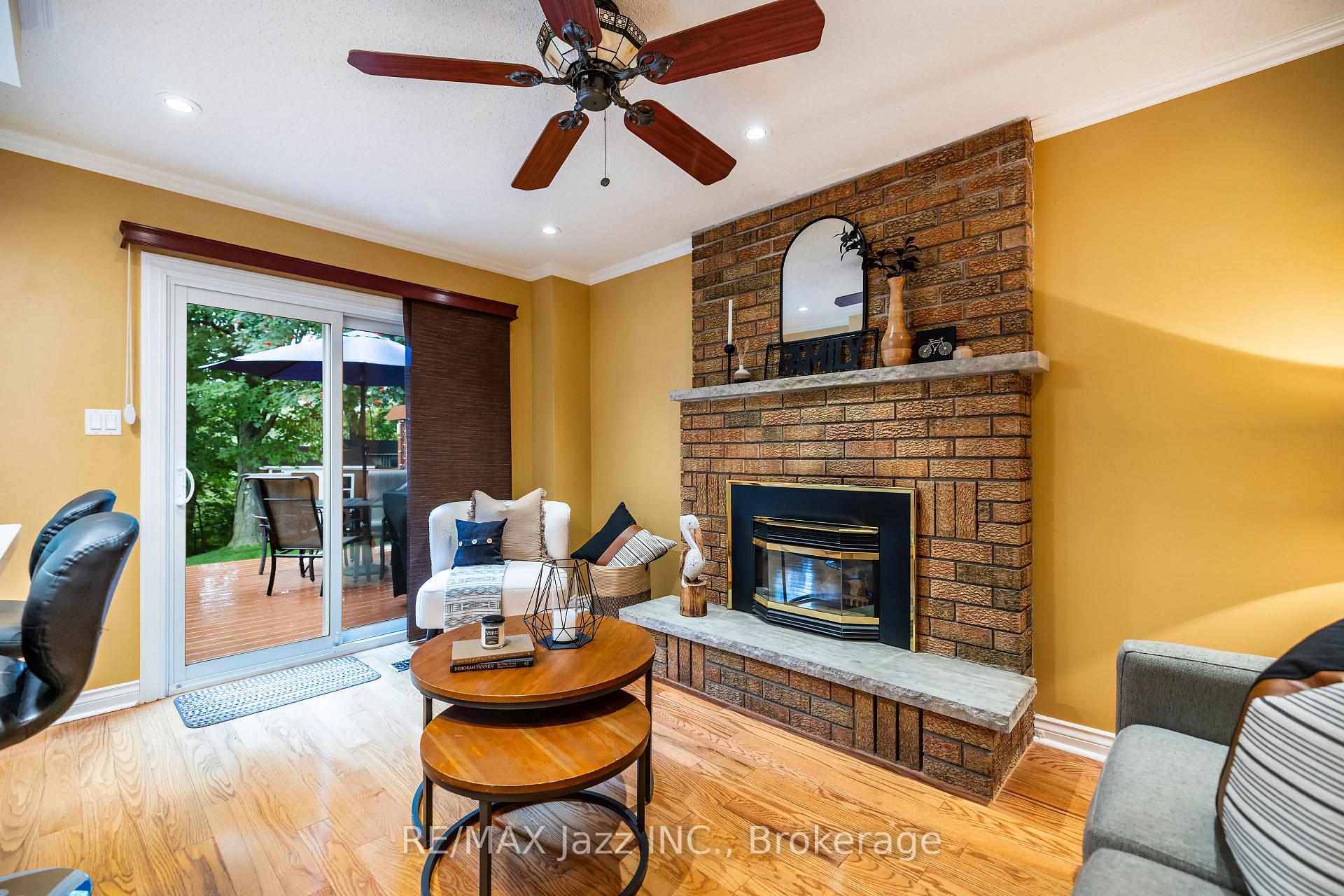 Photo 6 of 29 Valleycrest Drive, Clarington, Courtice — HOMEH