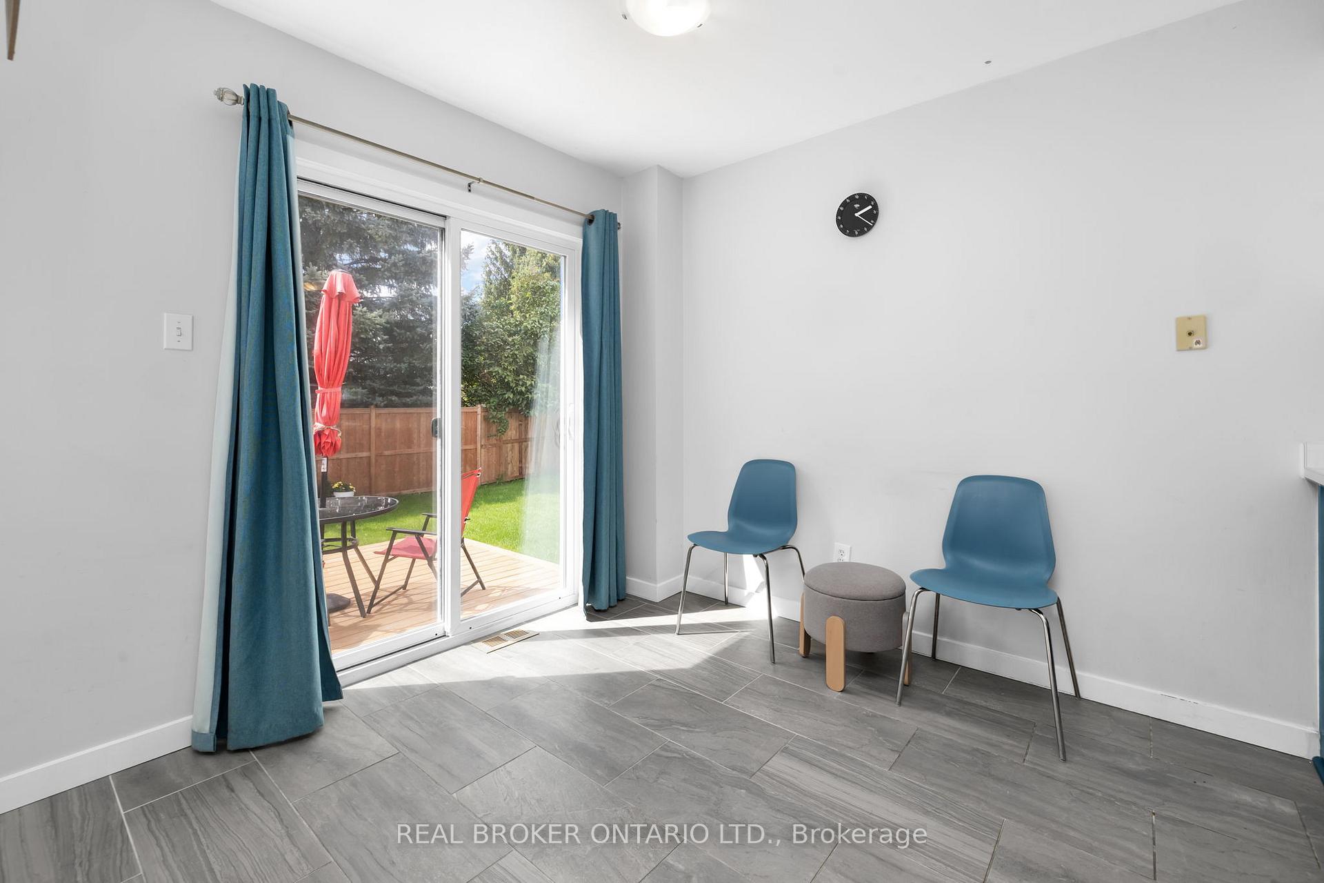 Photo 13 of 135 Daventry Crescent, Ottawa, Barrhaven - Longfields — HOMEH