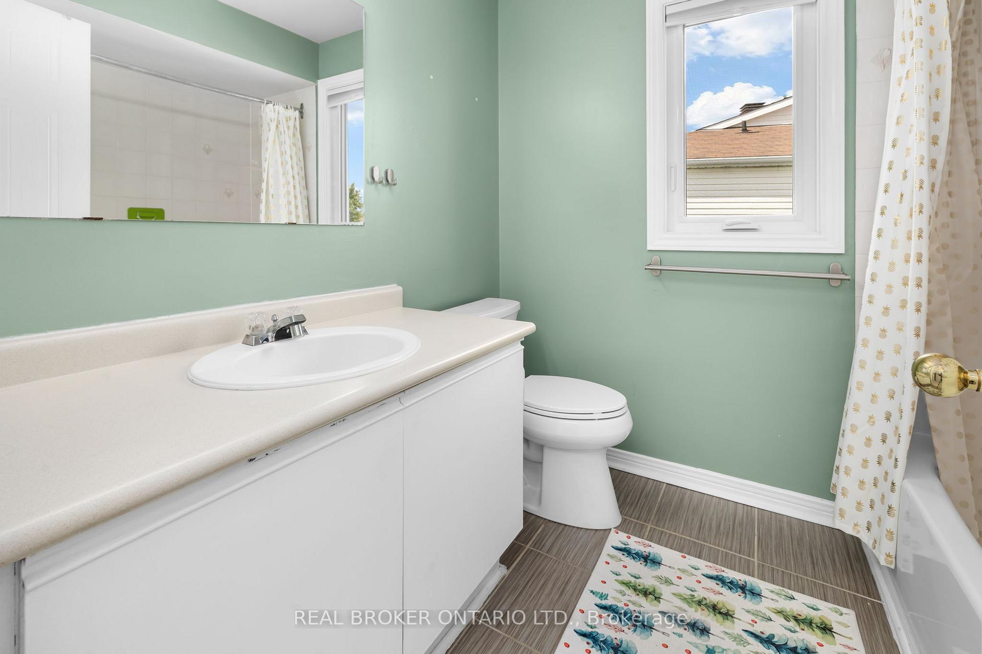 Photo 35 of 135 Daventry Crescent, Ottawa, Barrhaven - Longfields — HOMEH