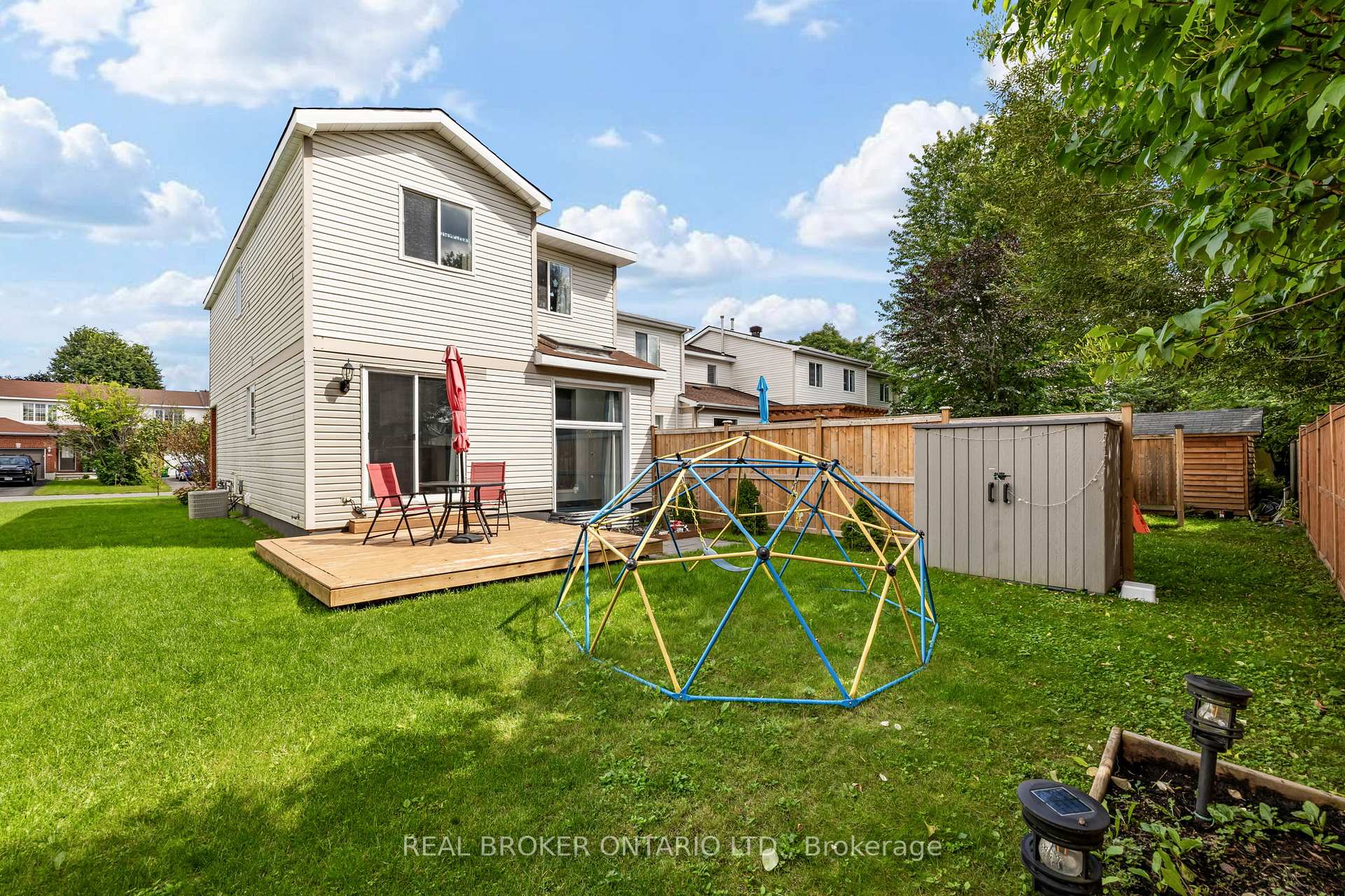 Photo 40 of 135 Daventry Crescent, Ottawa, Barrhaven - Longfields — HOMEH