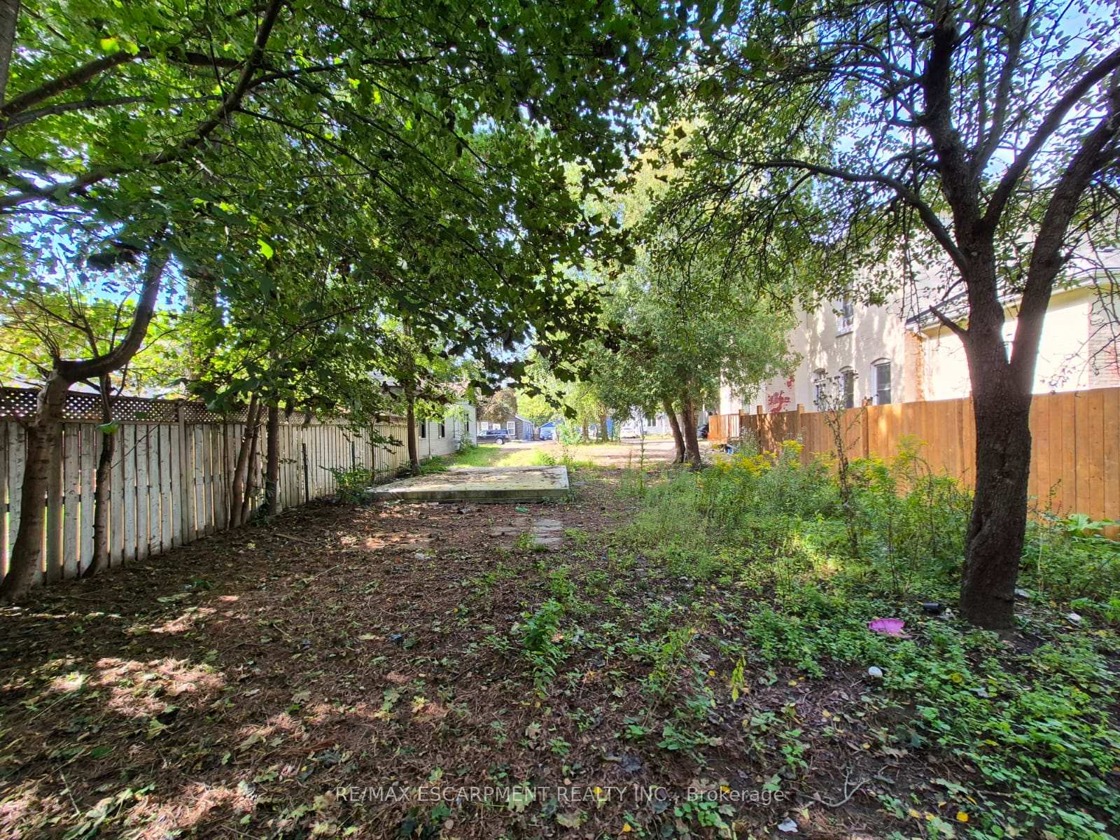 Photo 2 of 51 Pearl Street, Brantford, Downtown Core — HOMEH