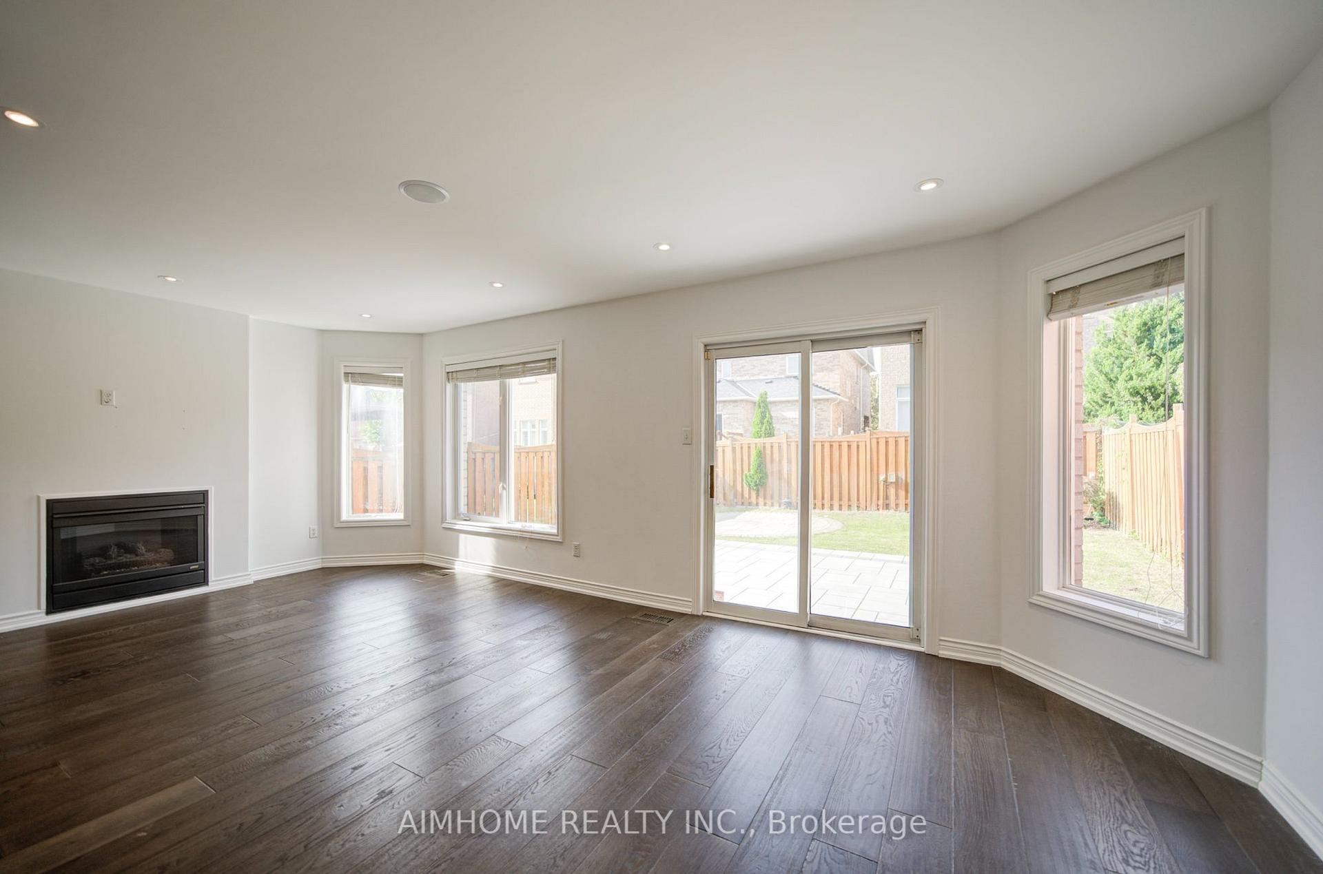 Photo 20 of MAIN - 28 Kiwi Crescent, Richmond Hill, Rouge Woods — HOMEH