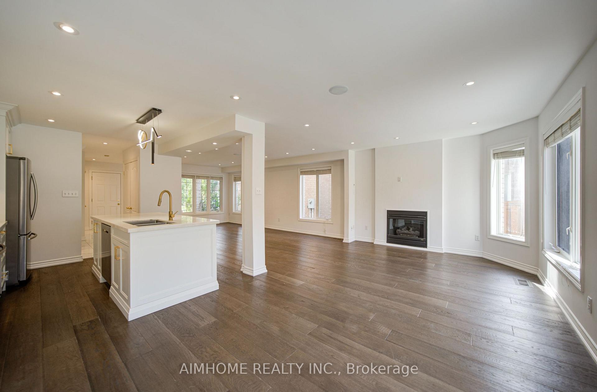 Photo 21 of MAIN - 28 Kiwi Crescent, Richmond Hill, Rouge Woods — HOMEH