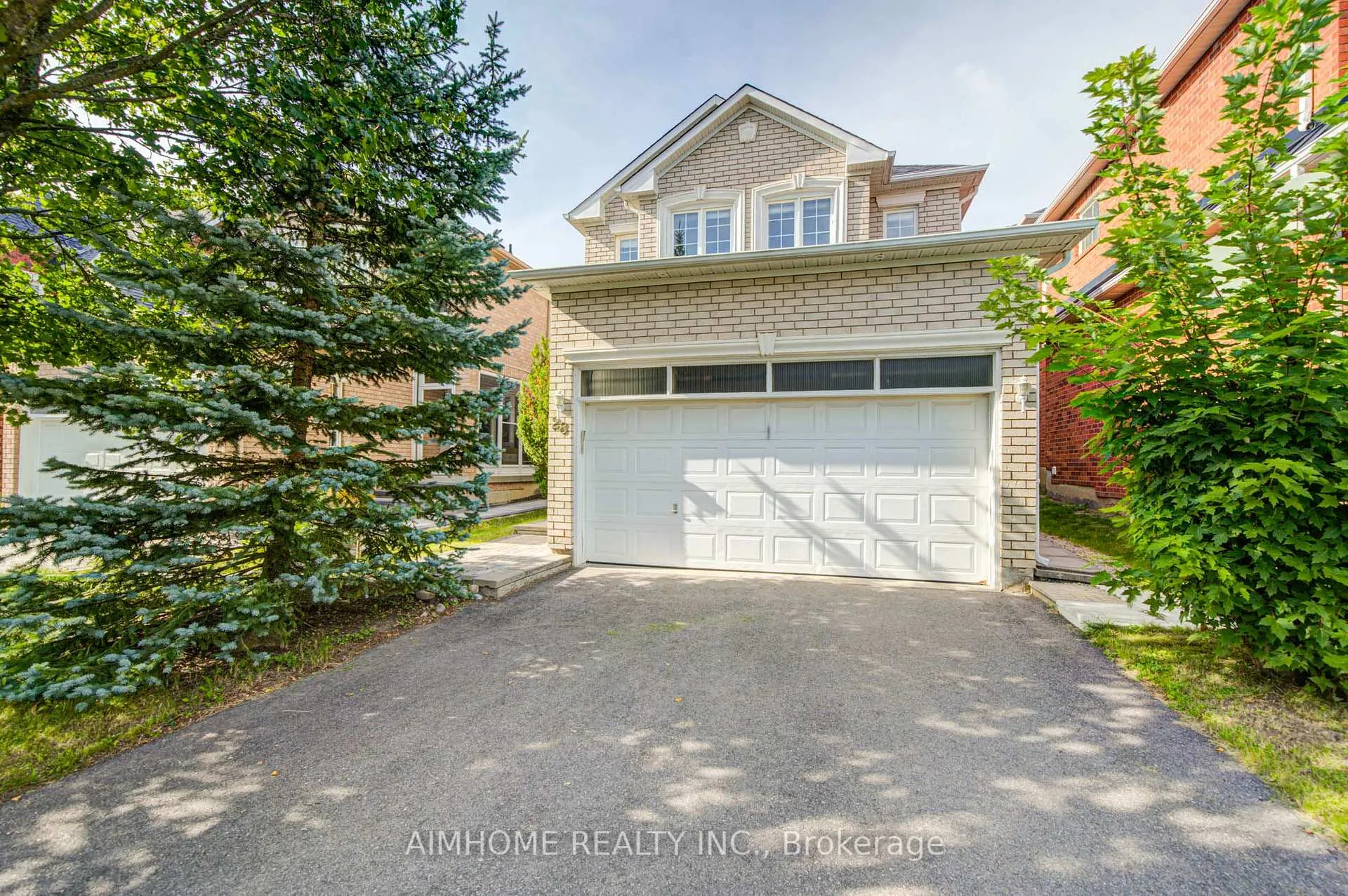 Photo 2 of MAIN - 28 Kiwi Crescent, Richmond Hill, Rouge Woods — HOMEH