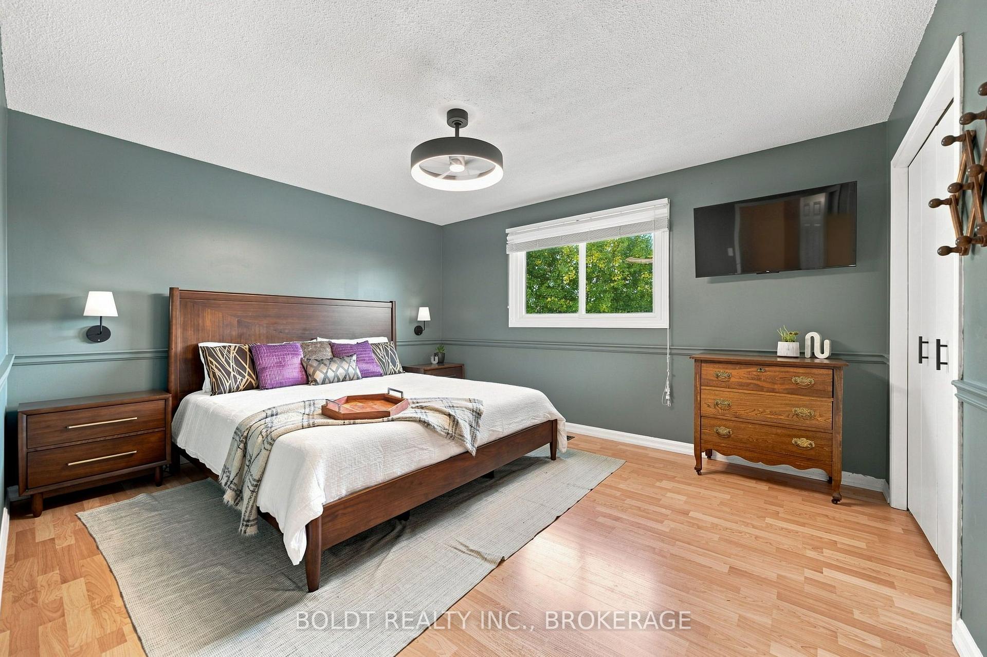 Photo 22 of 84 Allanbrook Street, Hamilton, Stoney Creek Mountain — HOMEH